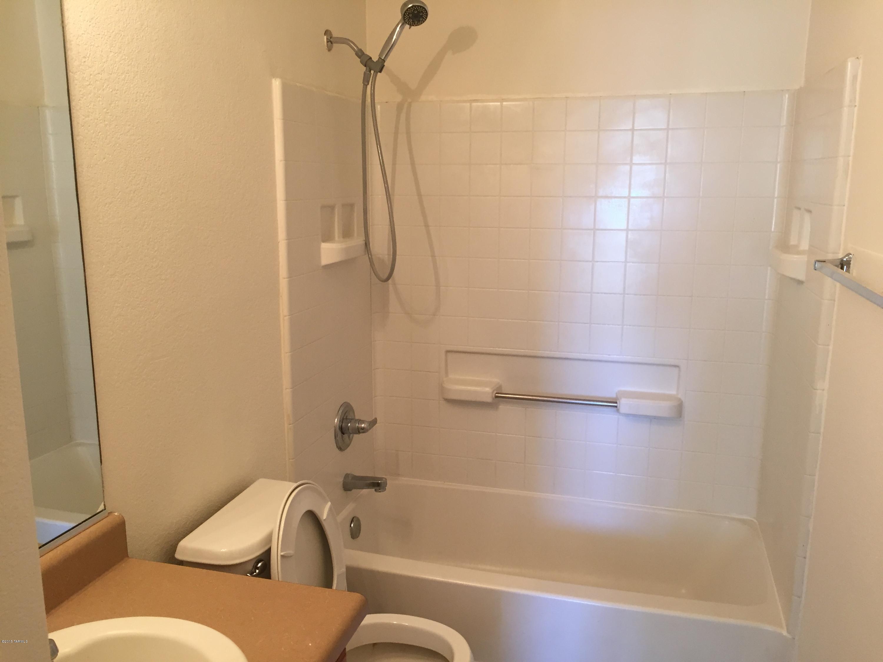 Arroyo Vista (1-166) - Residential Lease