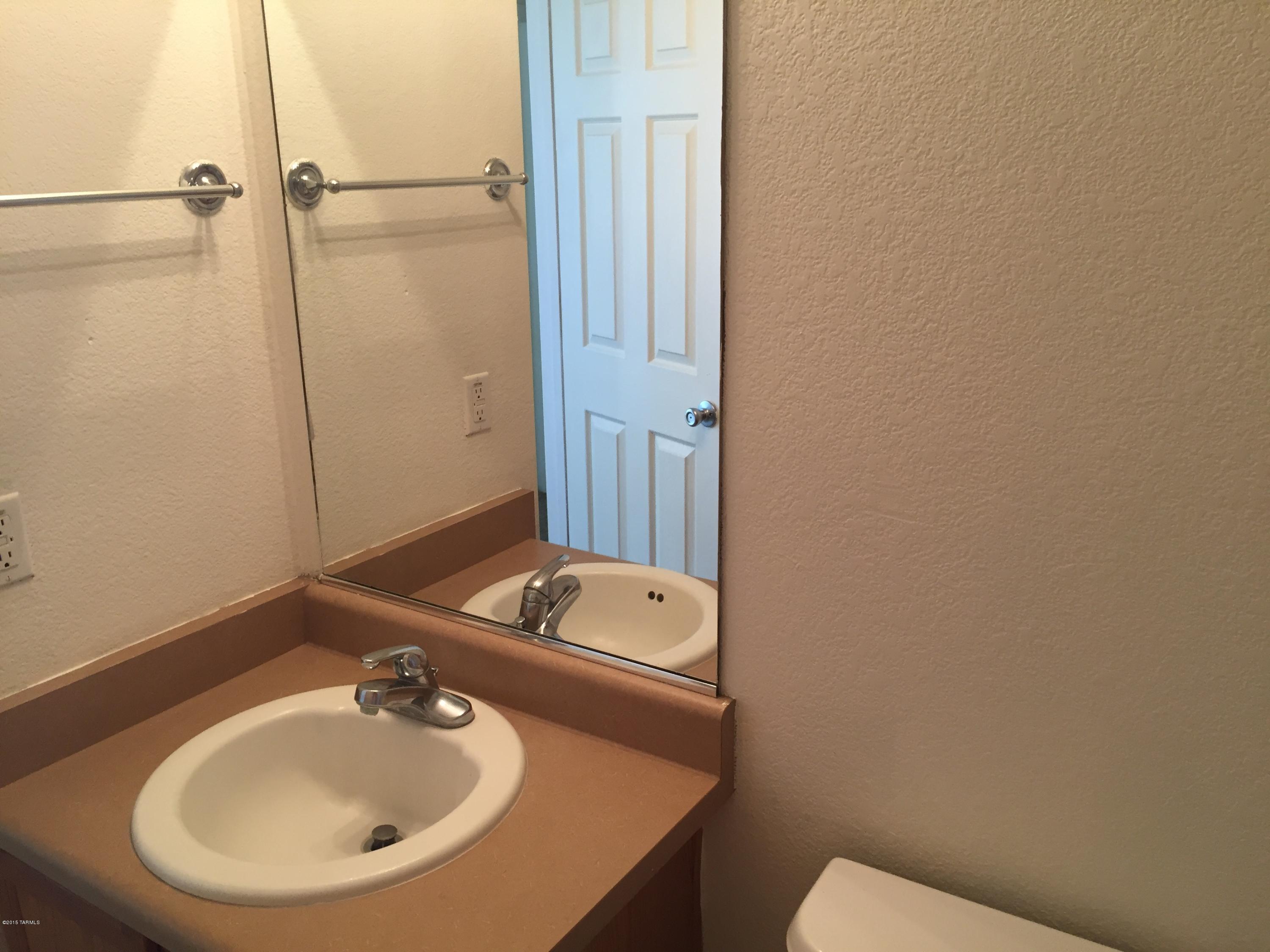 Arroyo Vista (1-166) - Residential Lease