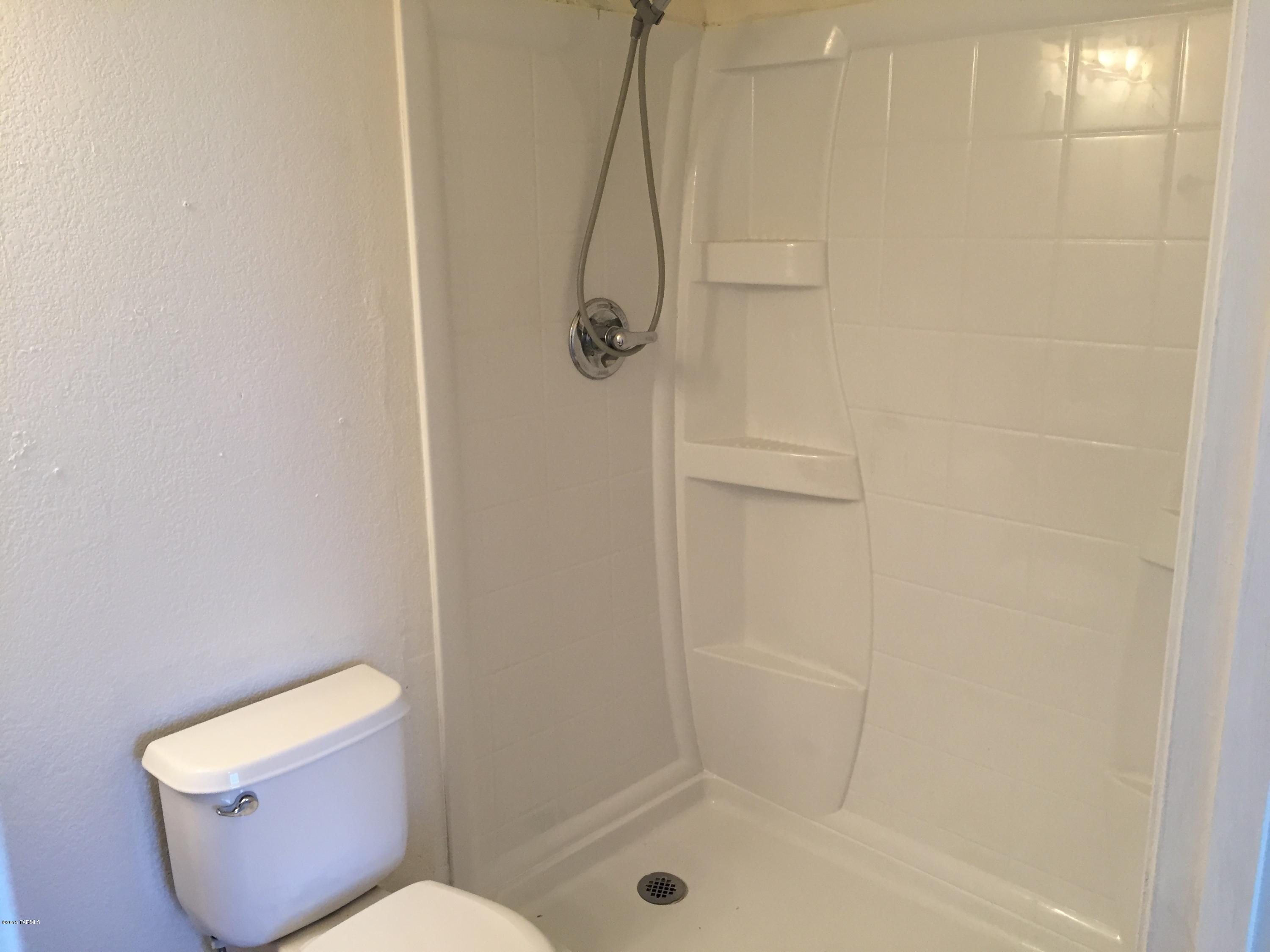 Arroyo Vista (1-166) - Residential Lease