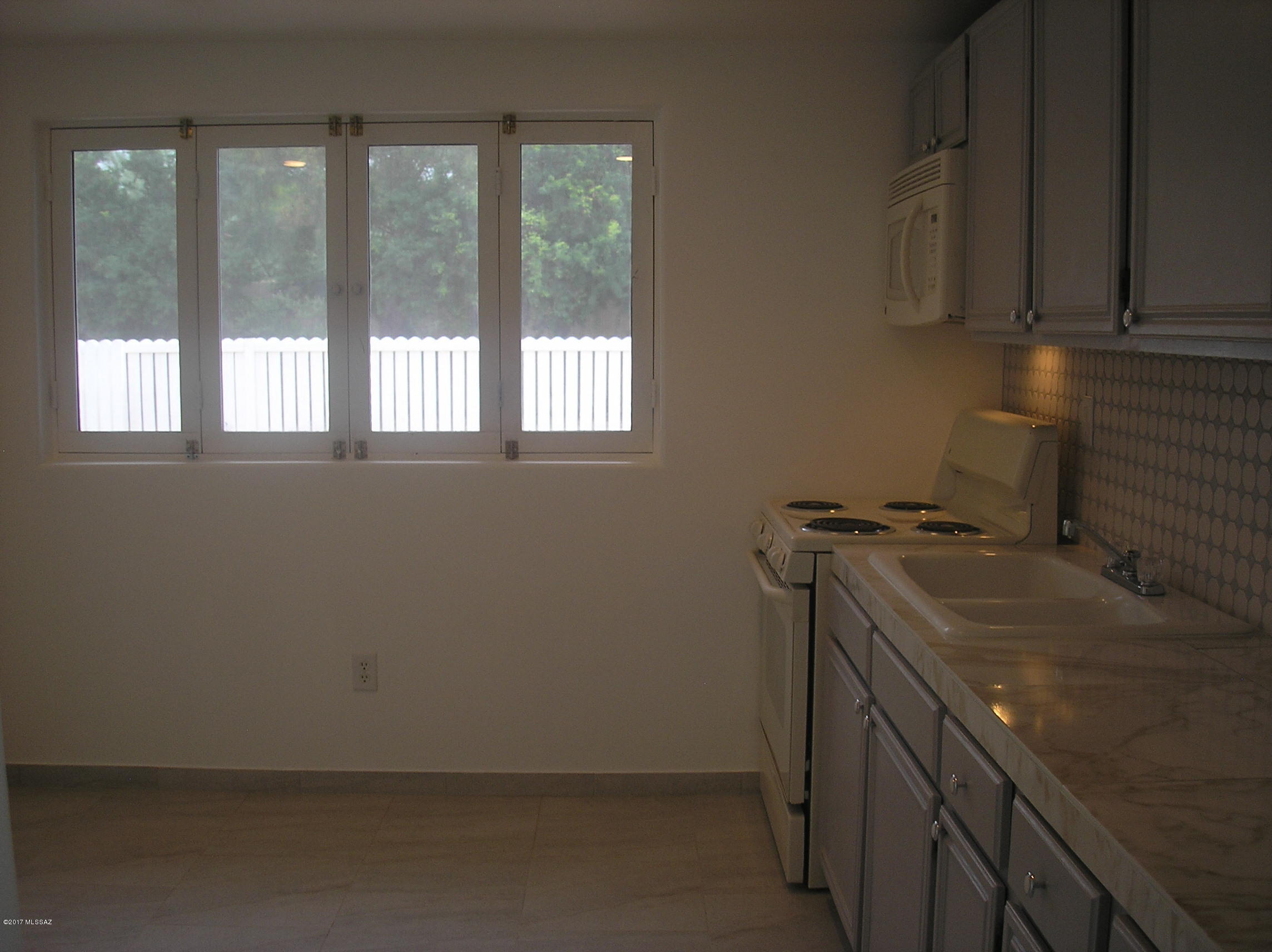 Unsubdivided - Residential Lease
