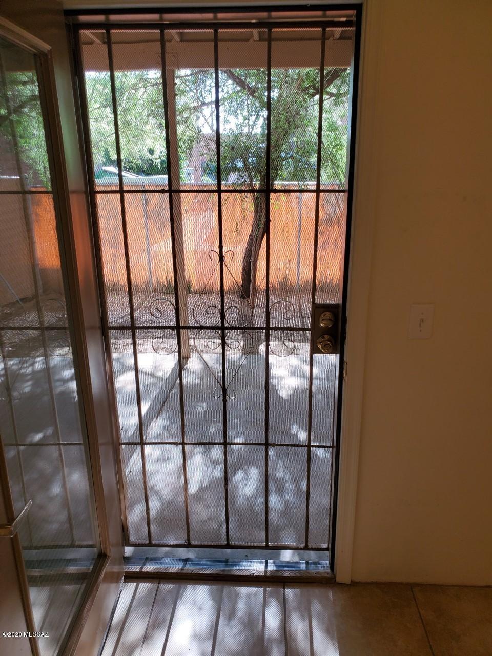 Unsubdivided - Residential Lease