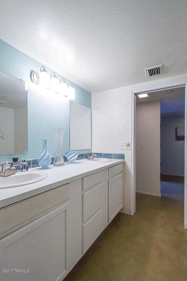 Tanque Verde Terrace (1-56) - Residential