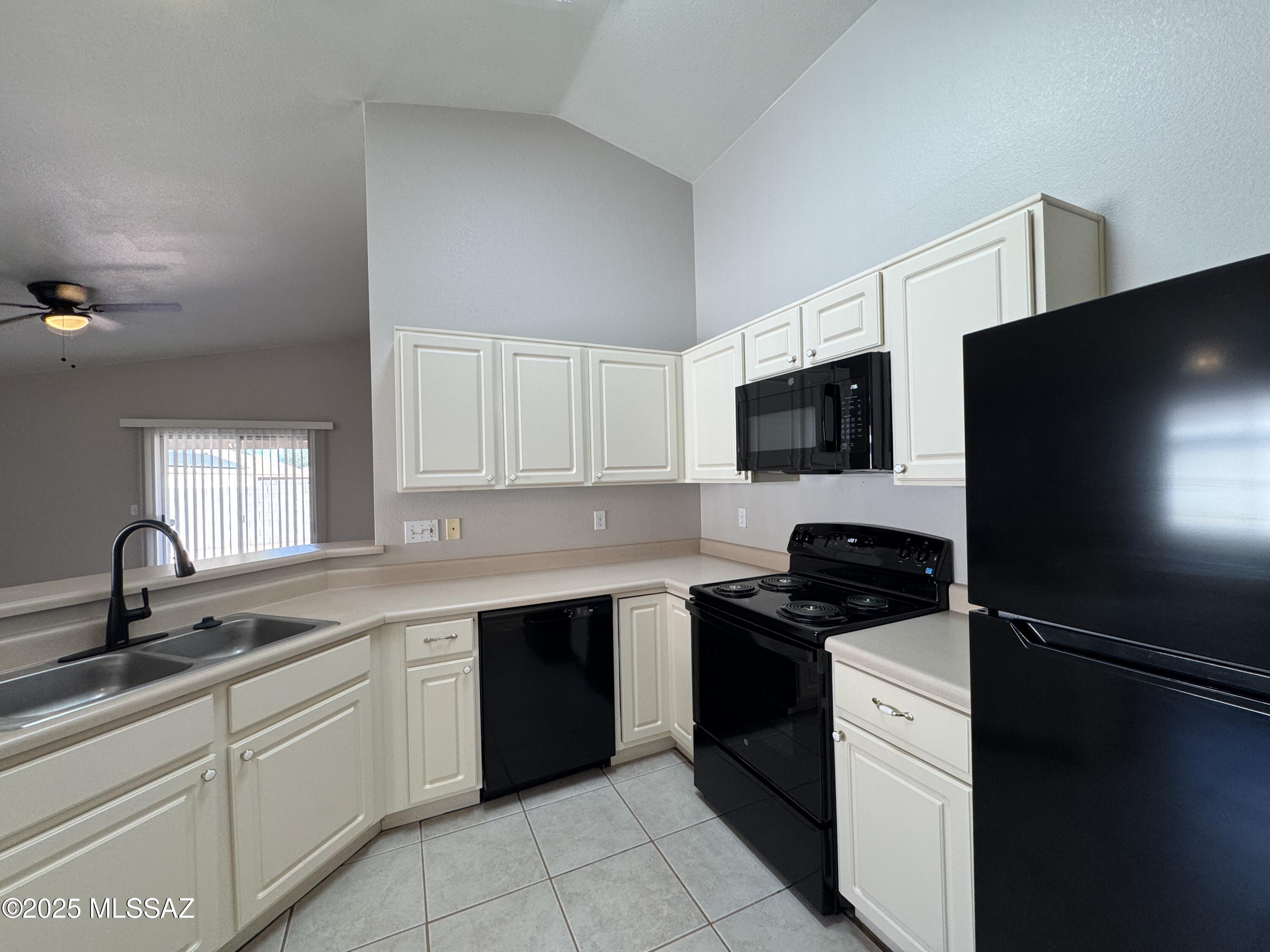 Casa De Kino (1-156) - Residential Lease