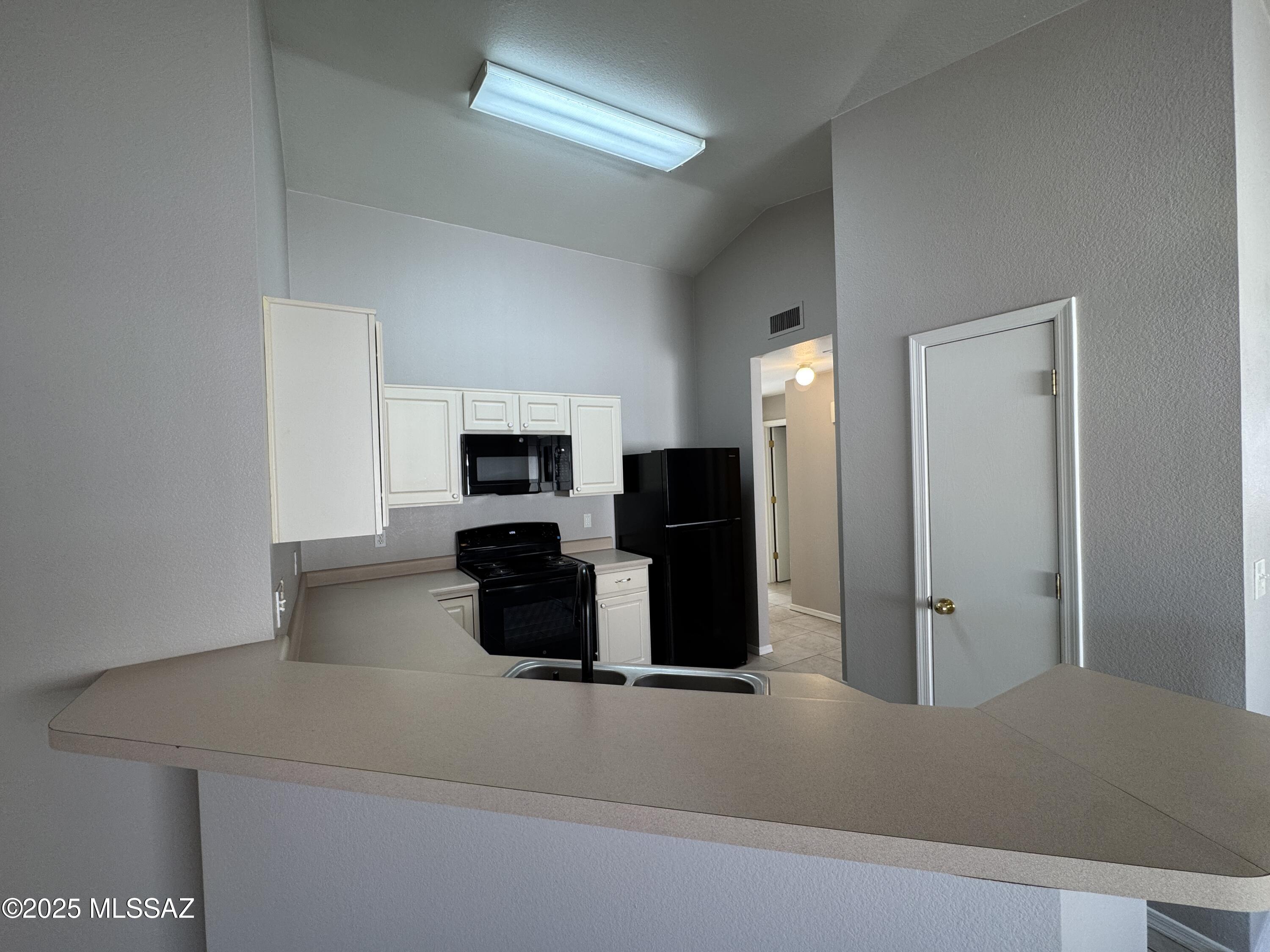 Casa De Kino (1-156) - Residential Lease