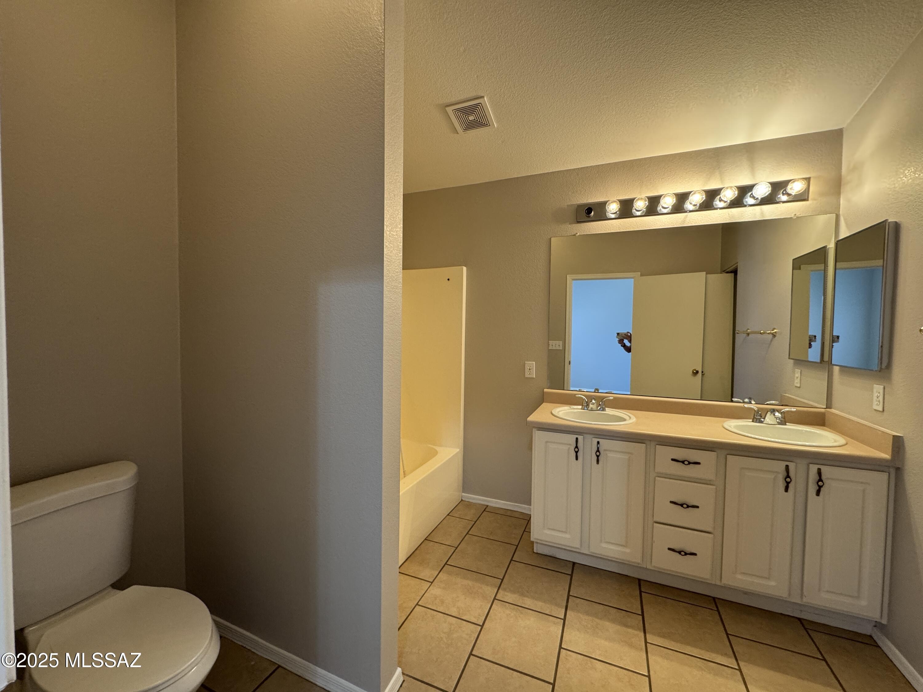 Casa De Kino (1-156) - Residential Lease