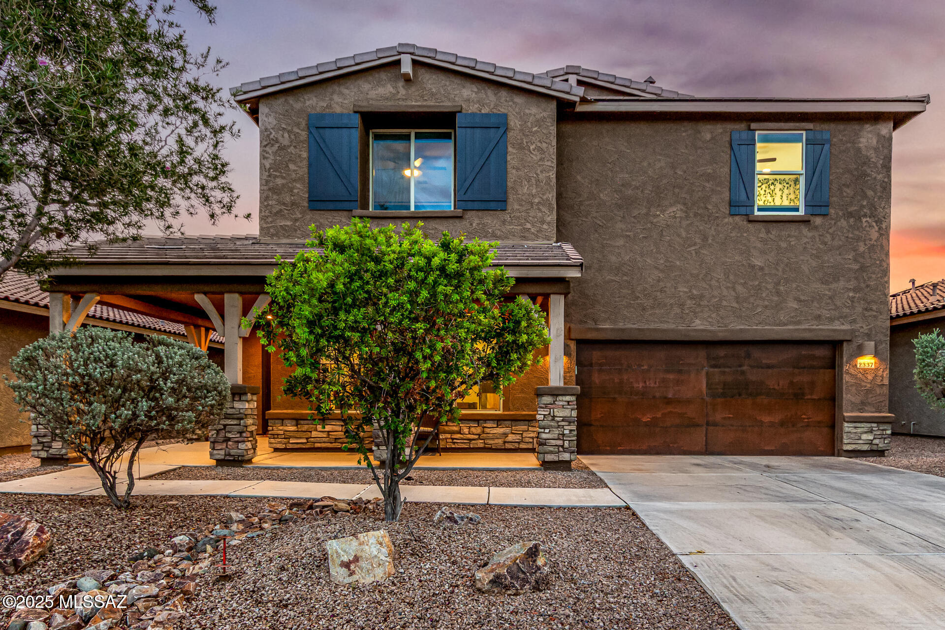 2337 W Sculptor Street