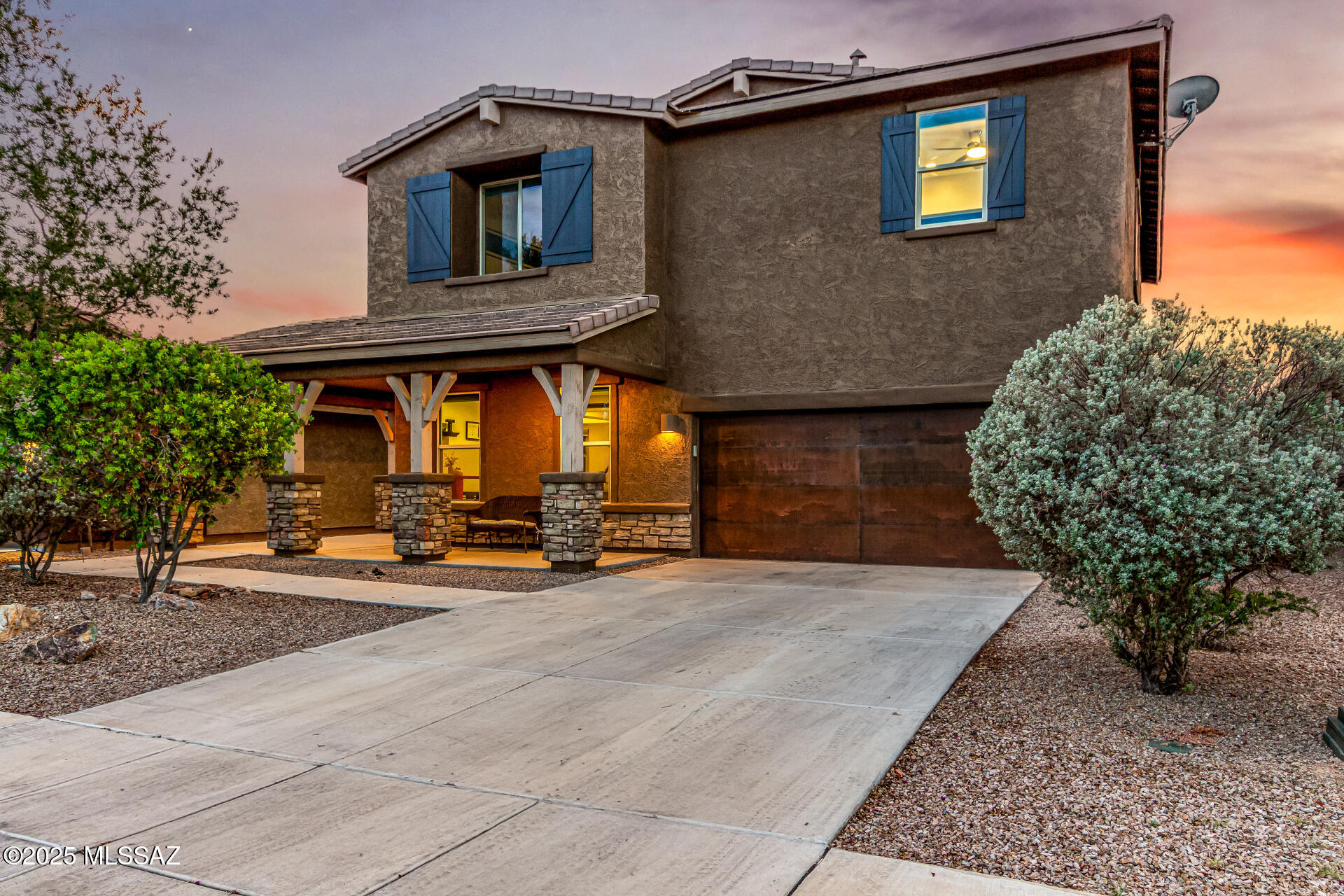 2337 W Sculptor Street