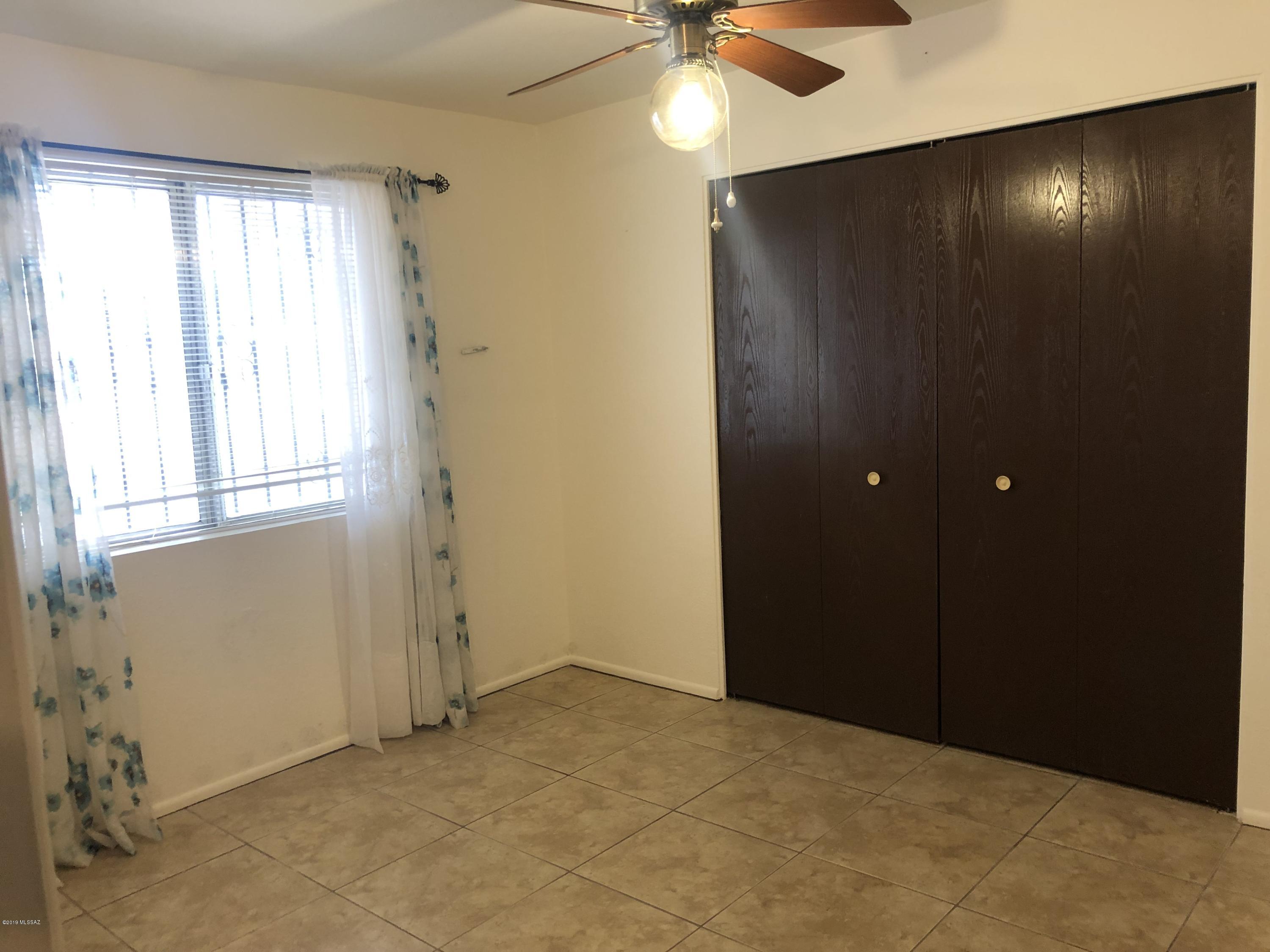 Spanish Meadows Twnhss (1-105) - Residential
