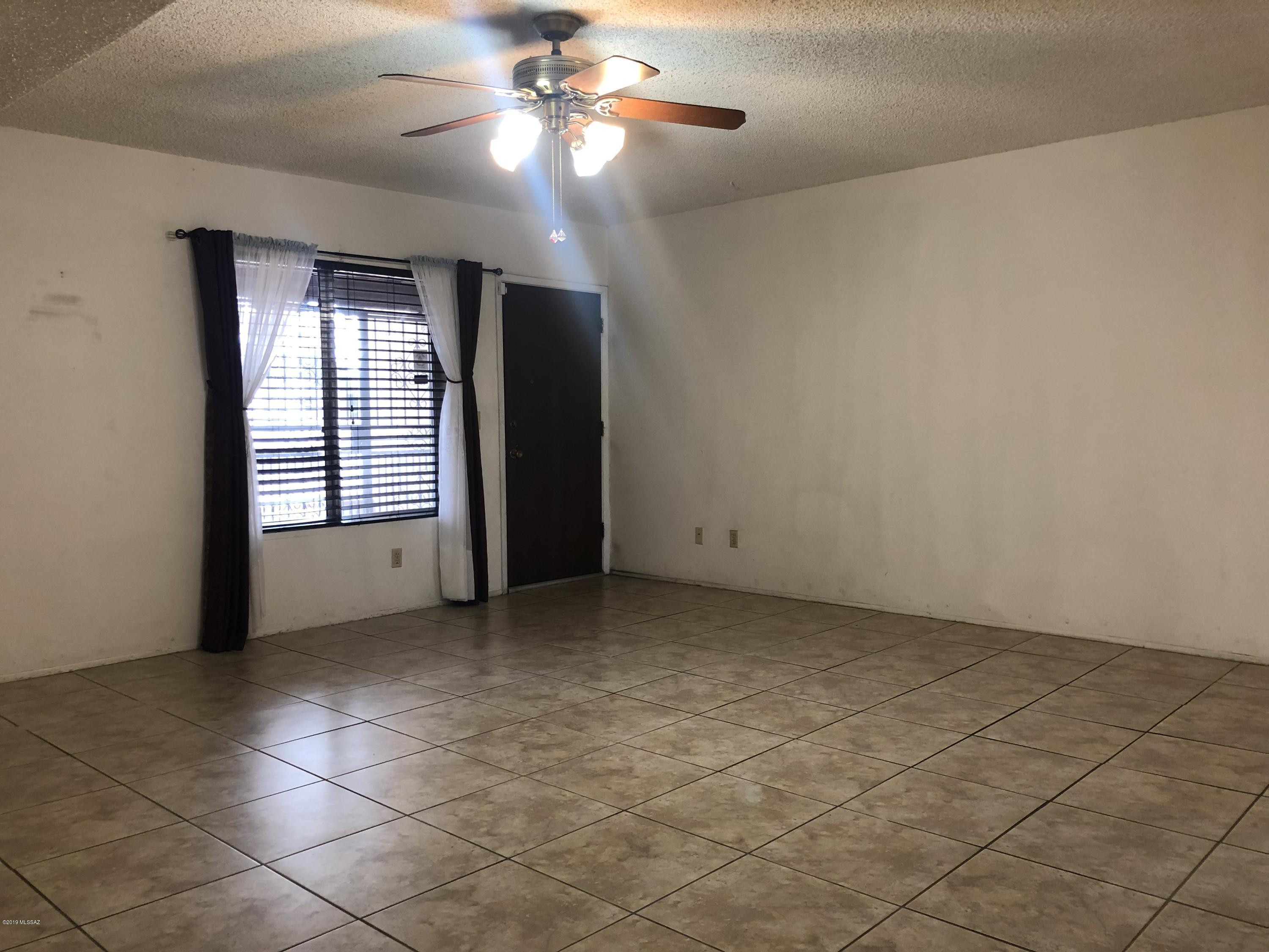 Spanish Meadows Twnhss (1-105) - Residential