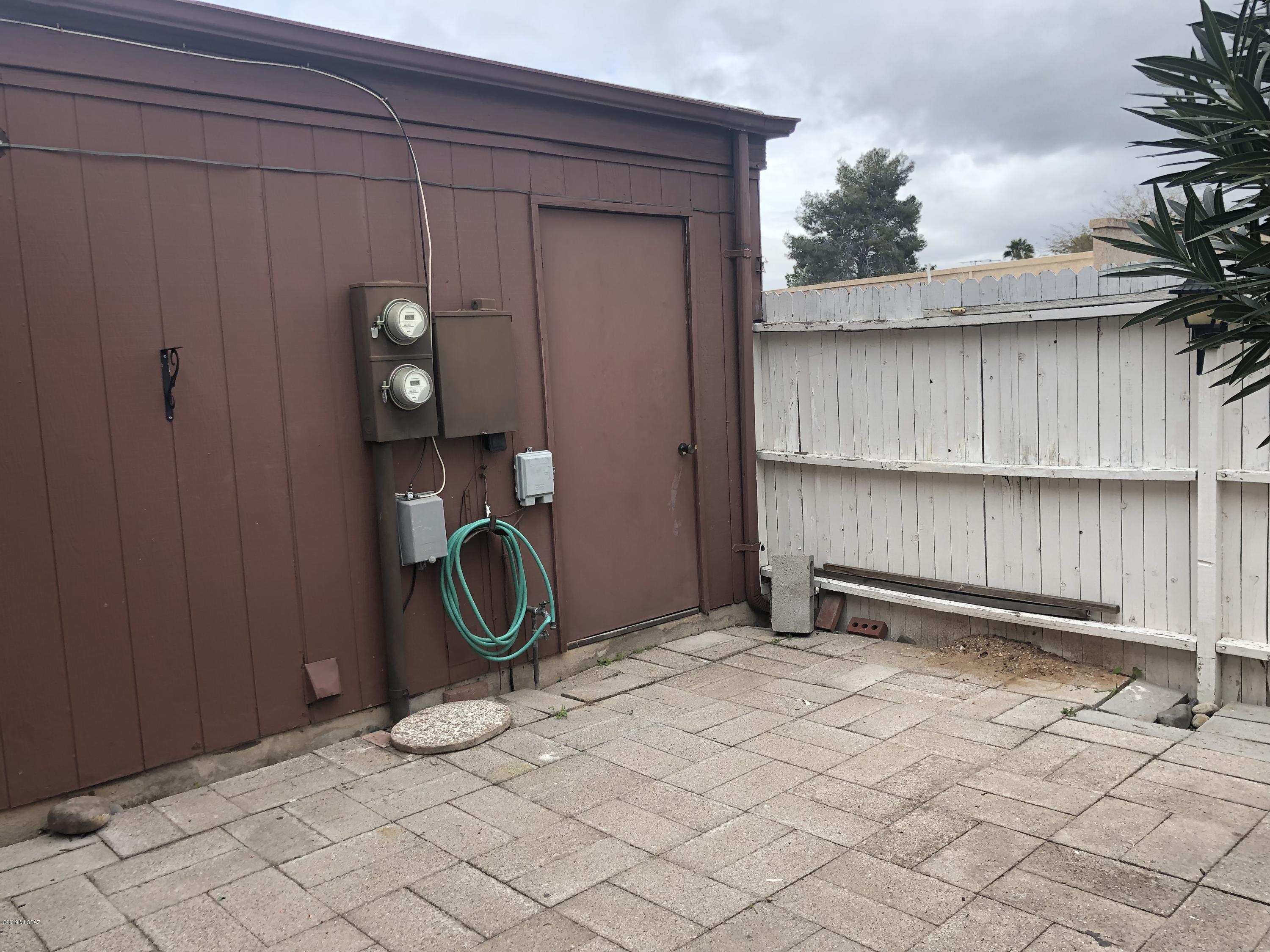 Spanish Meadows Twnhss (1-105) - Residential