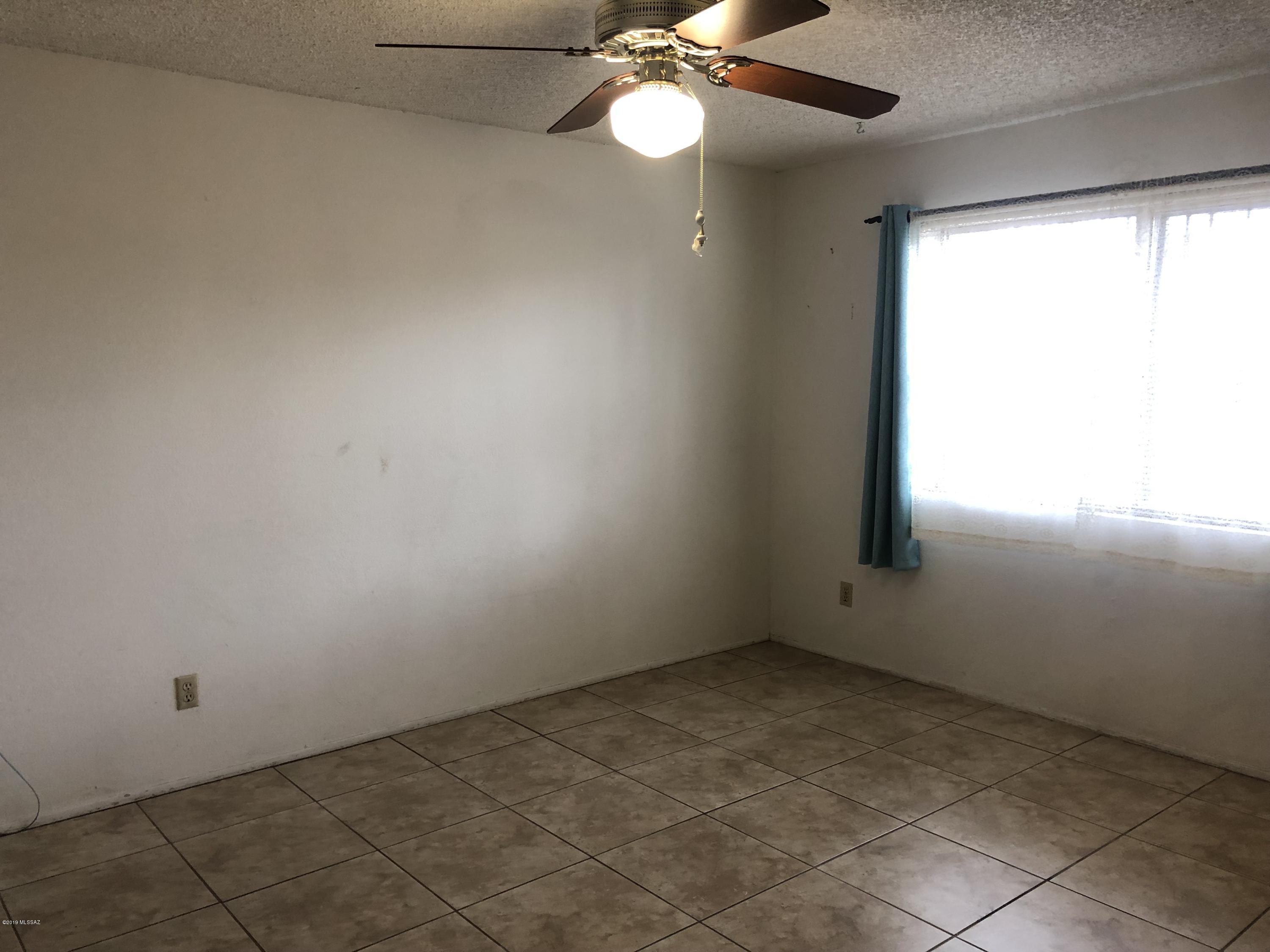 Spanish Meadows Twnhss (1-105) - Residential