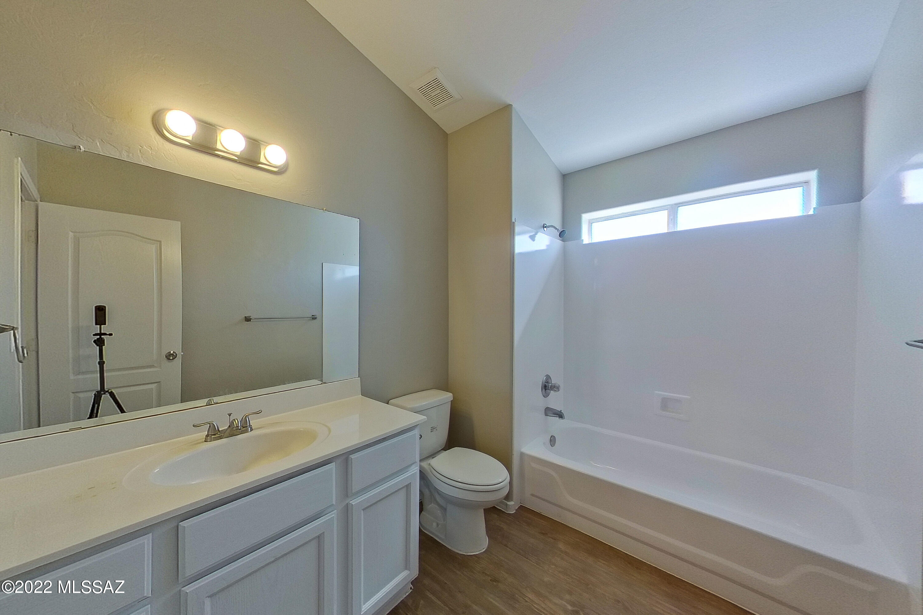 Thornydale Terrace(1-104) - Residential
