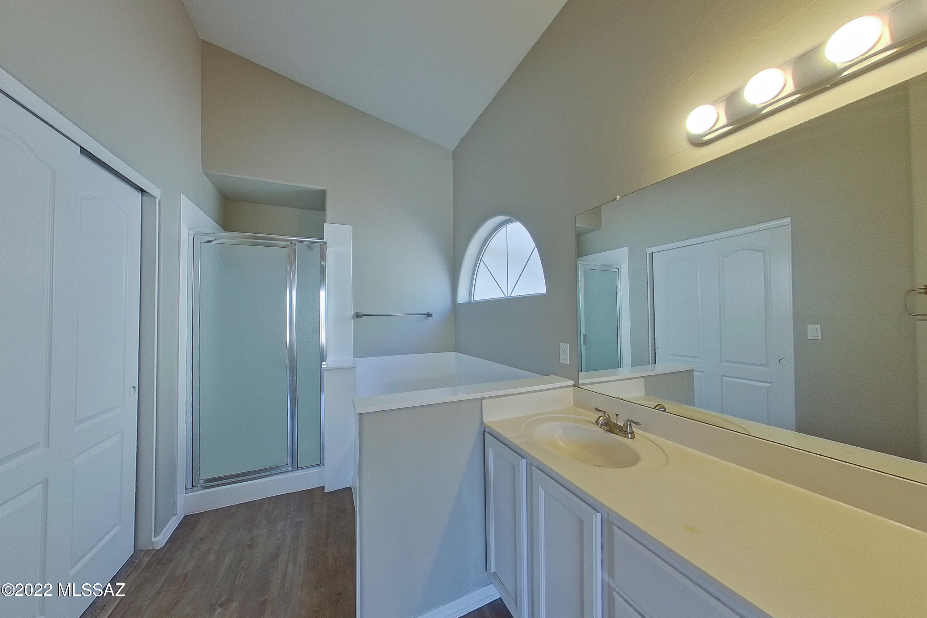 Thornydale Terrace(1-104) - Residential