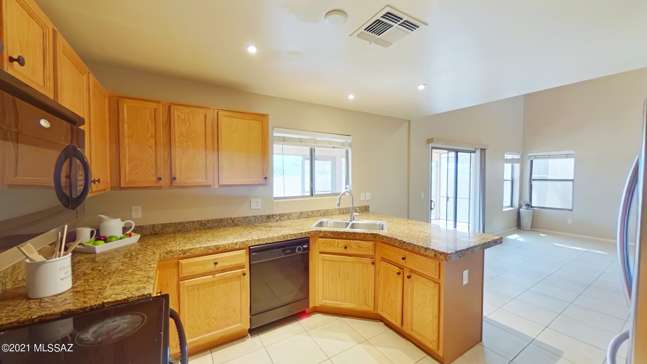 Los Arroyos Resub - Residential