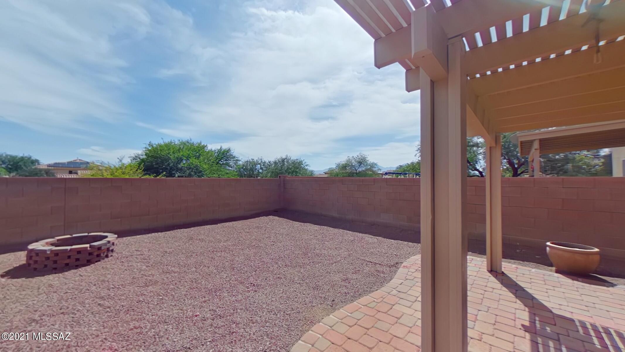 Los Arroyos Resub - Residential