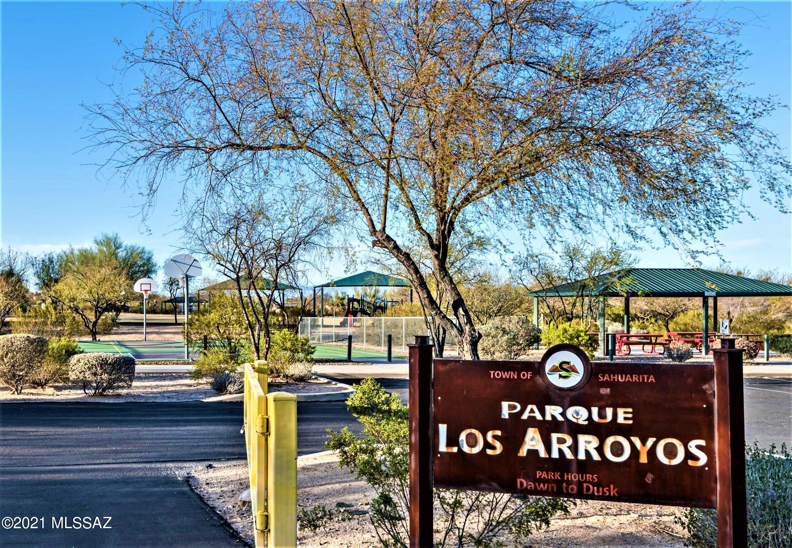 Los Arroyos Resub - Residential