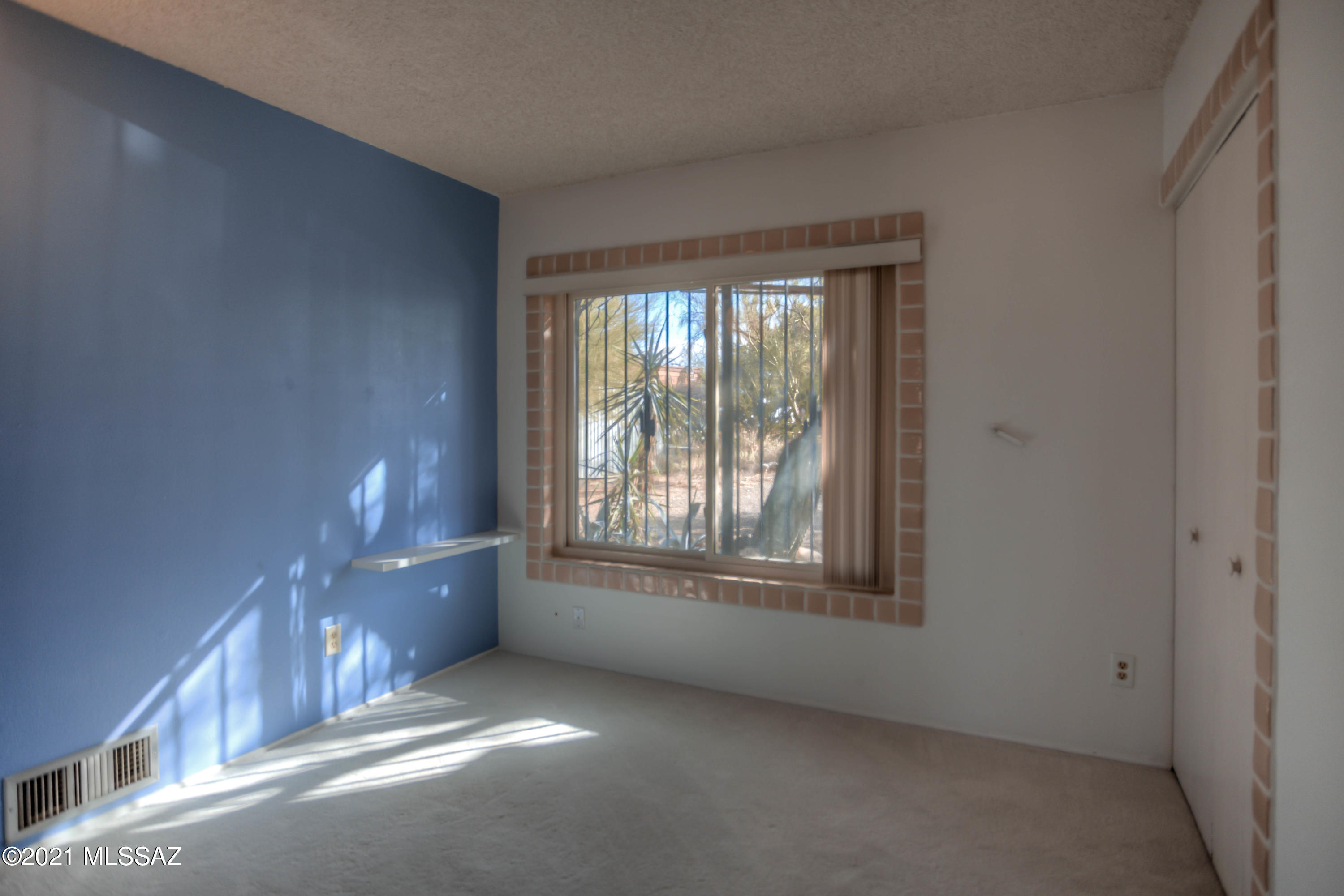 Casas Adobes West (1-220) - Residential