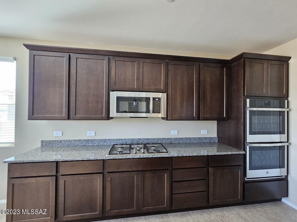 Gladden Farms BLK 30 - Residential Lease