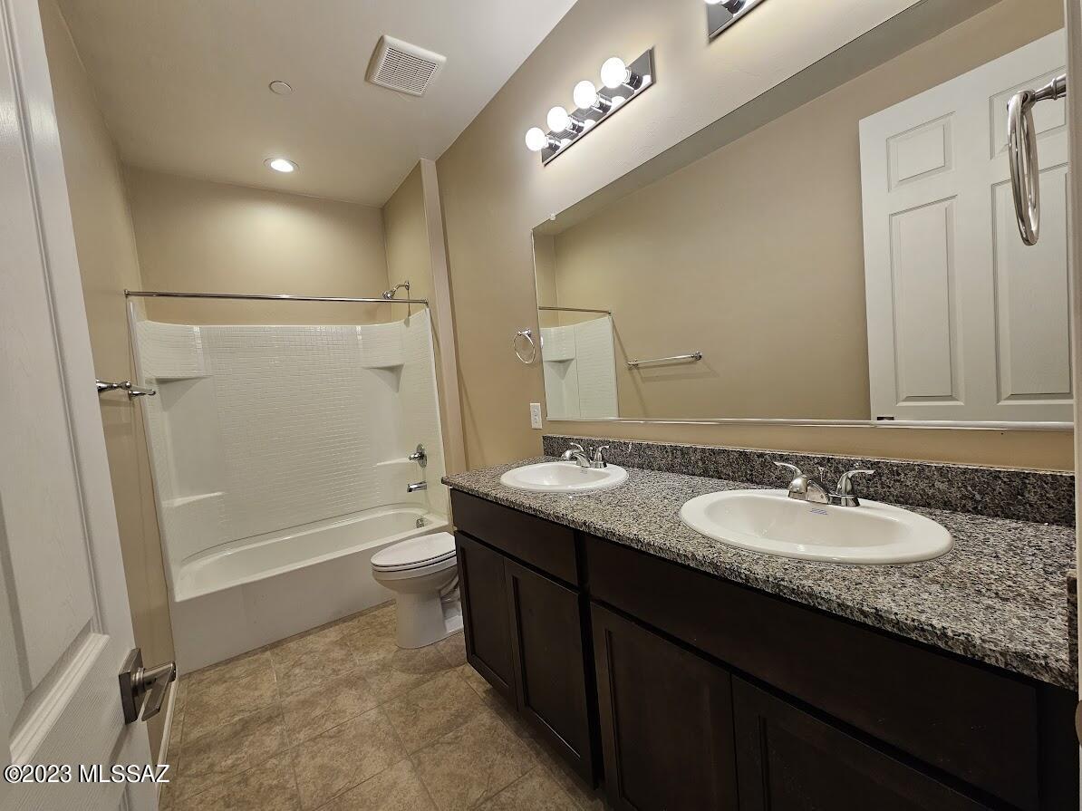 Gladden Farms BLK 30 - Residential Lease