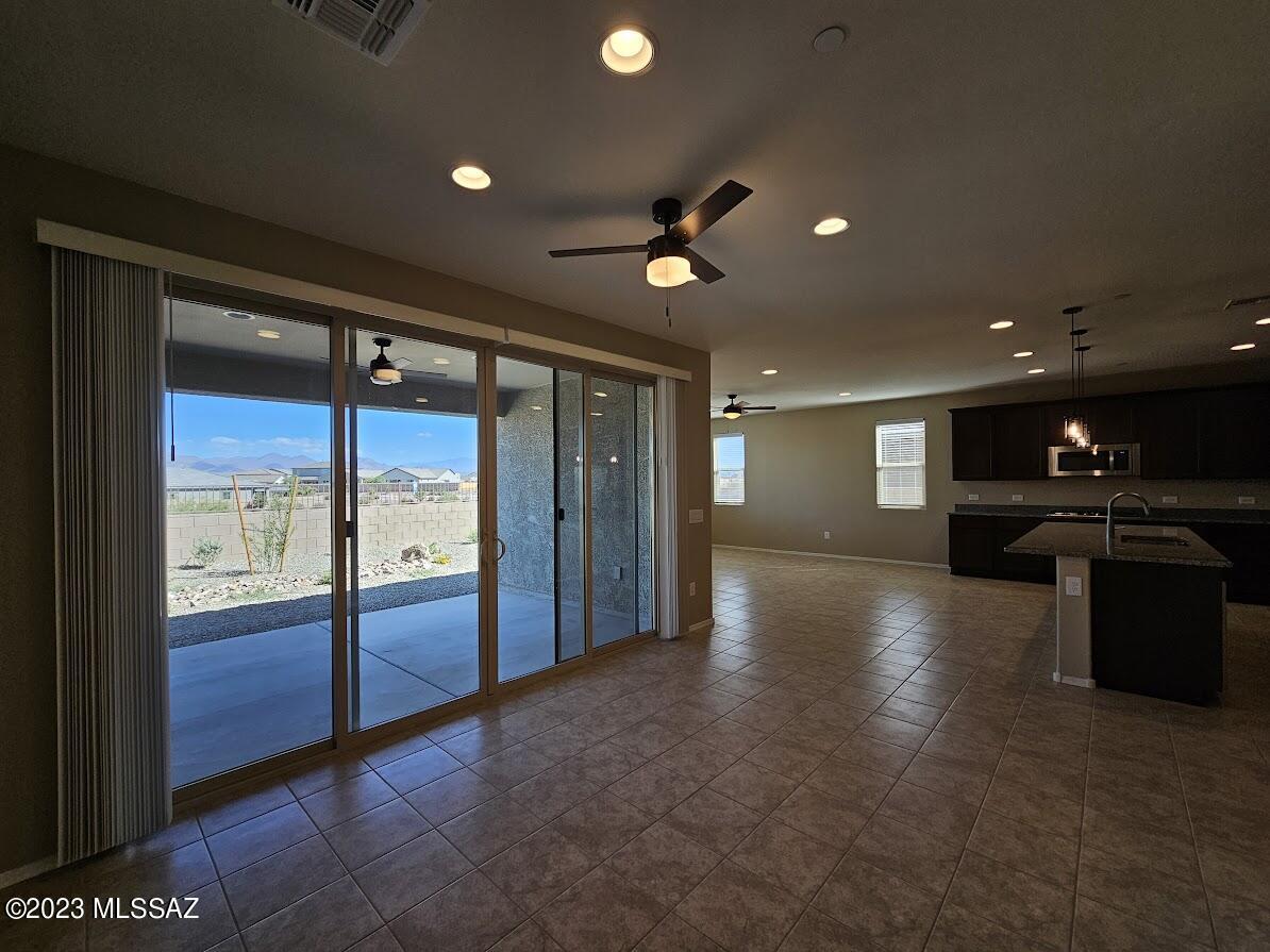 Gladden Farms BLK 30 - Residential Lease