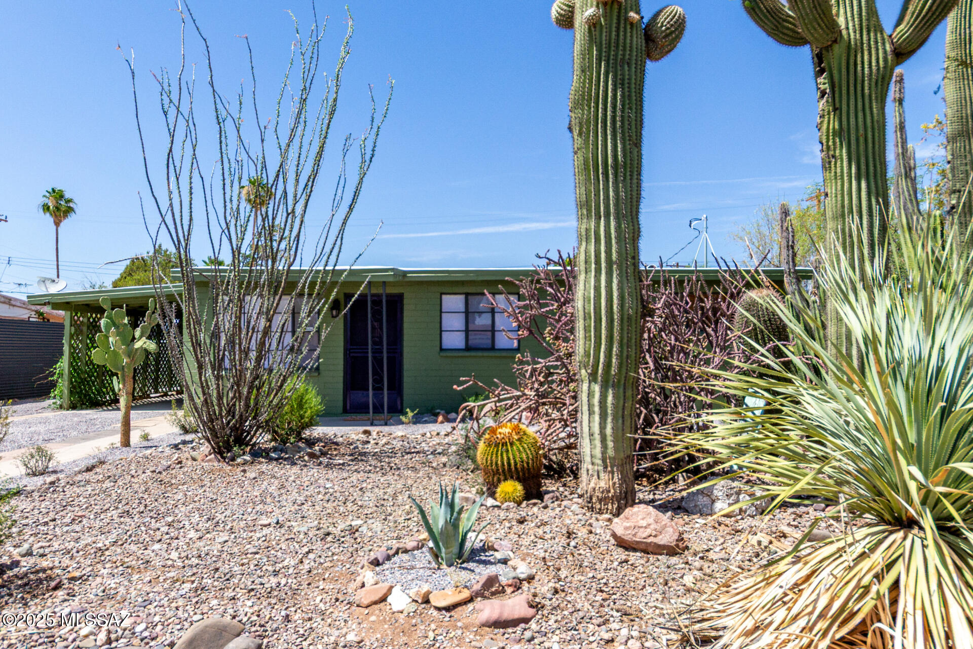 4327 E Edison Street
