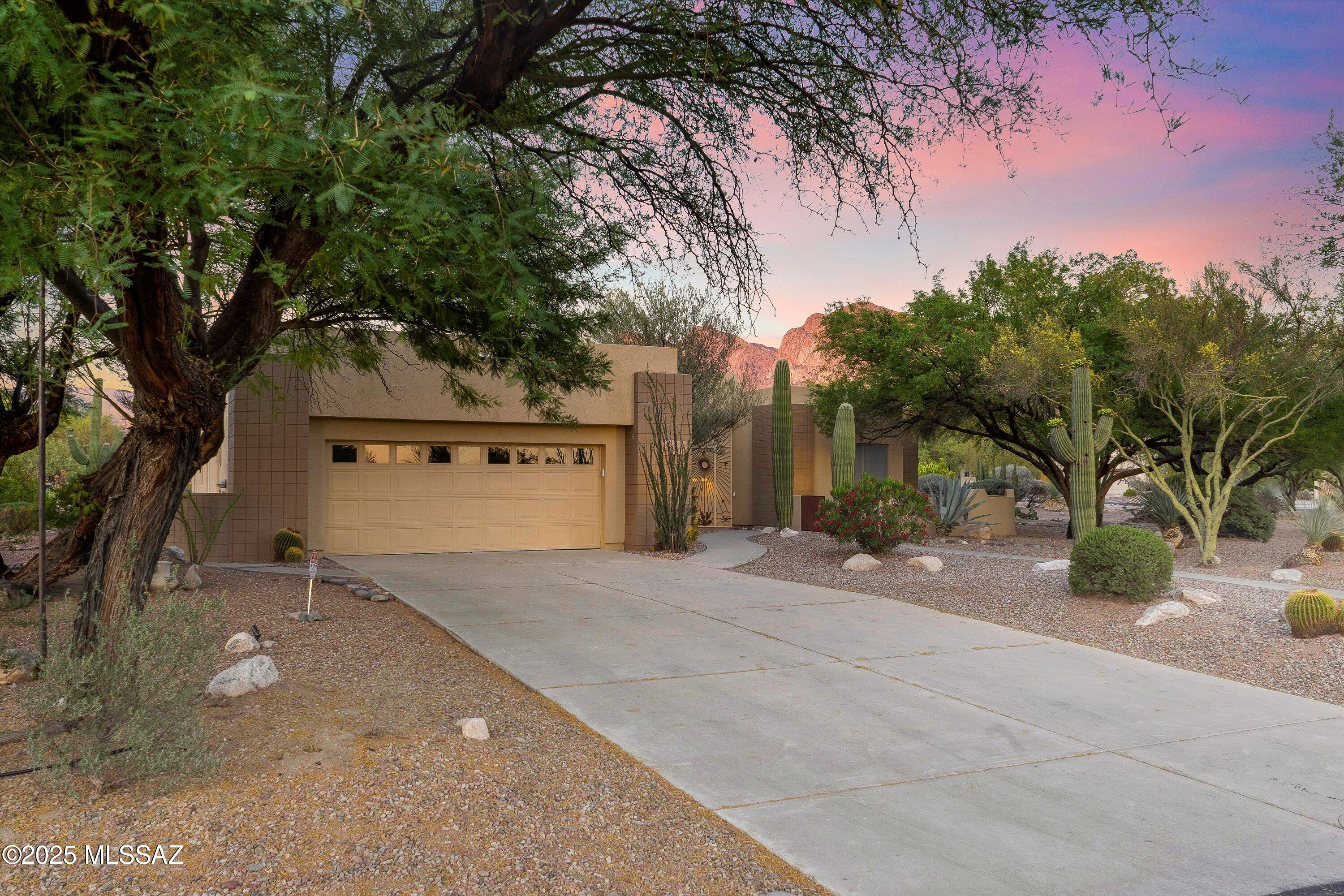 1280 W Saddlehorn Drive