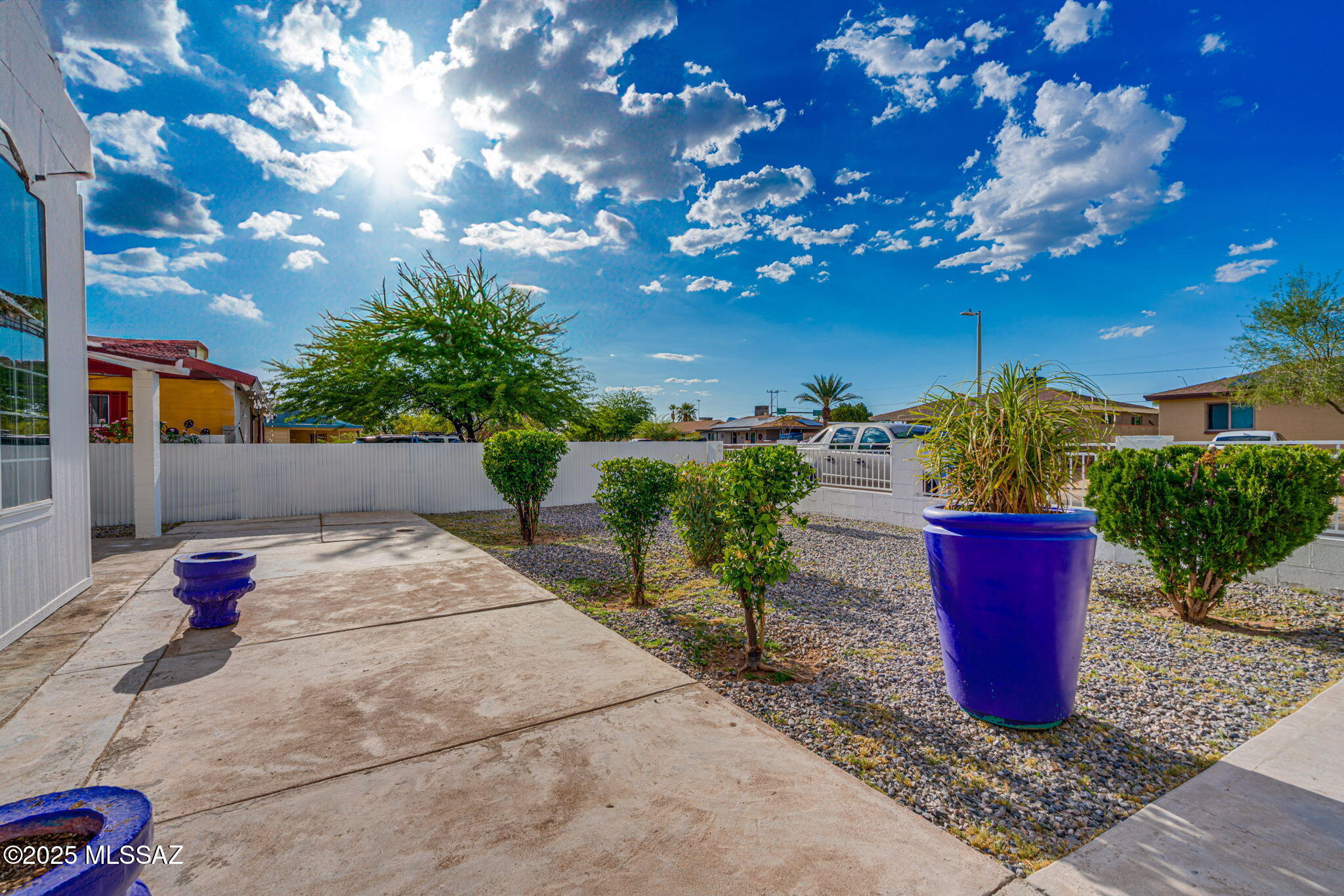 859 W Calle De Casas Lindas