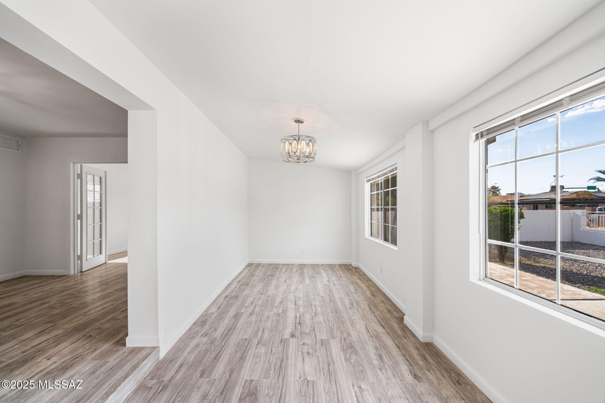 859 W Calle De Casas Lindas