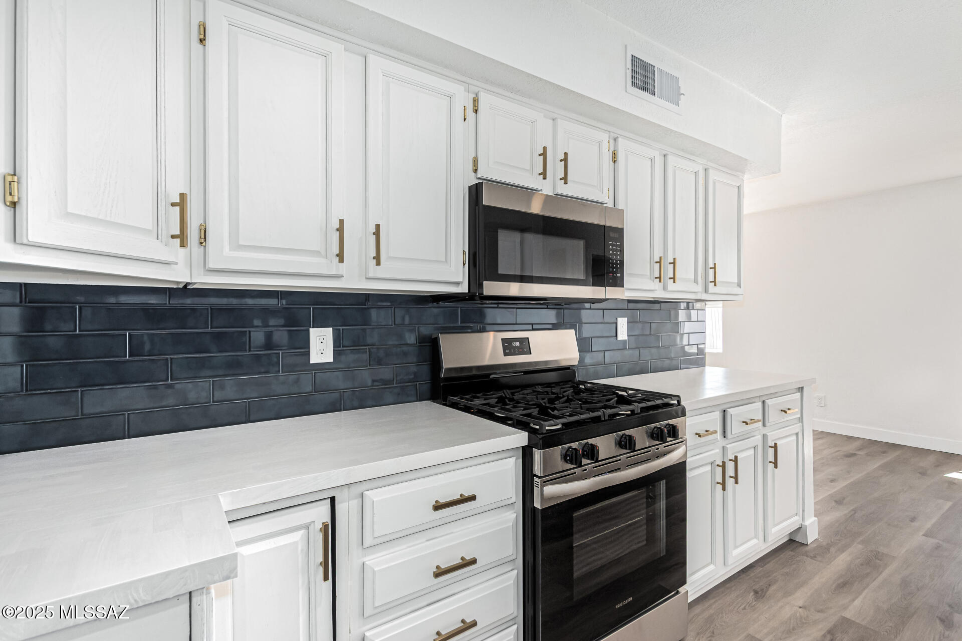 1709 N Rosemary Drive