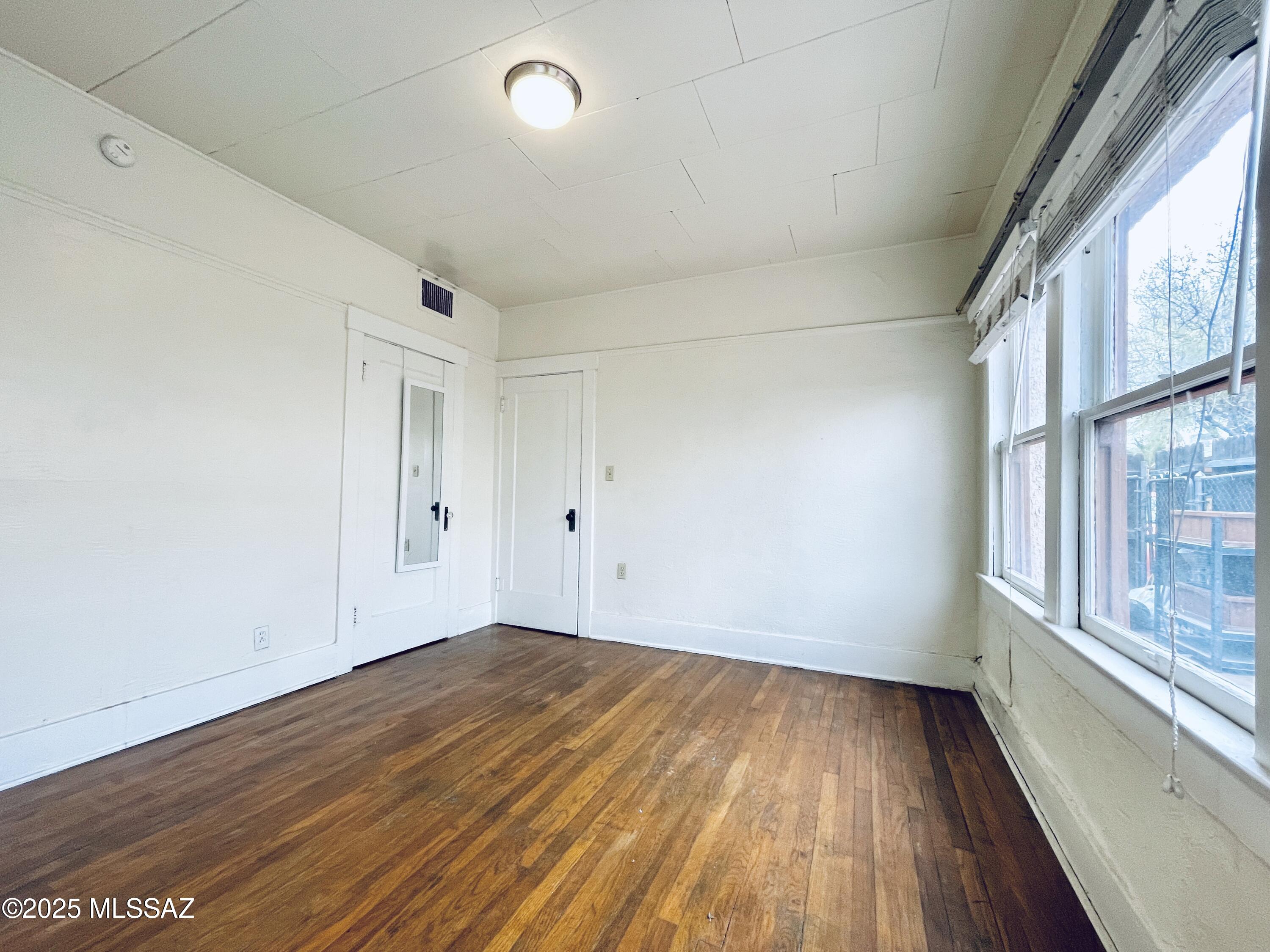 Buells - Residential Lease