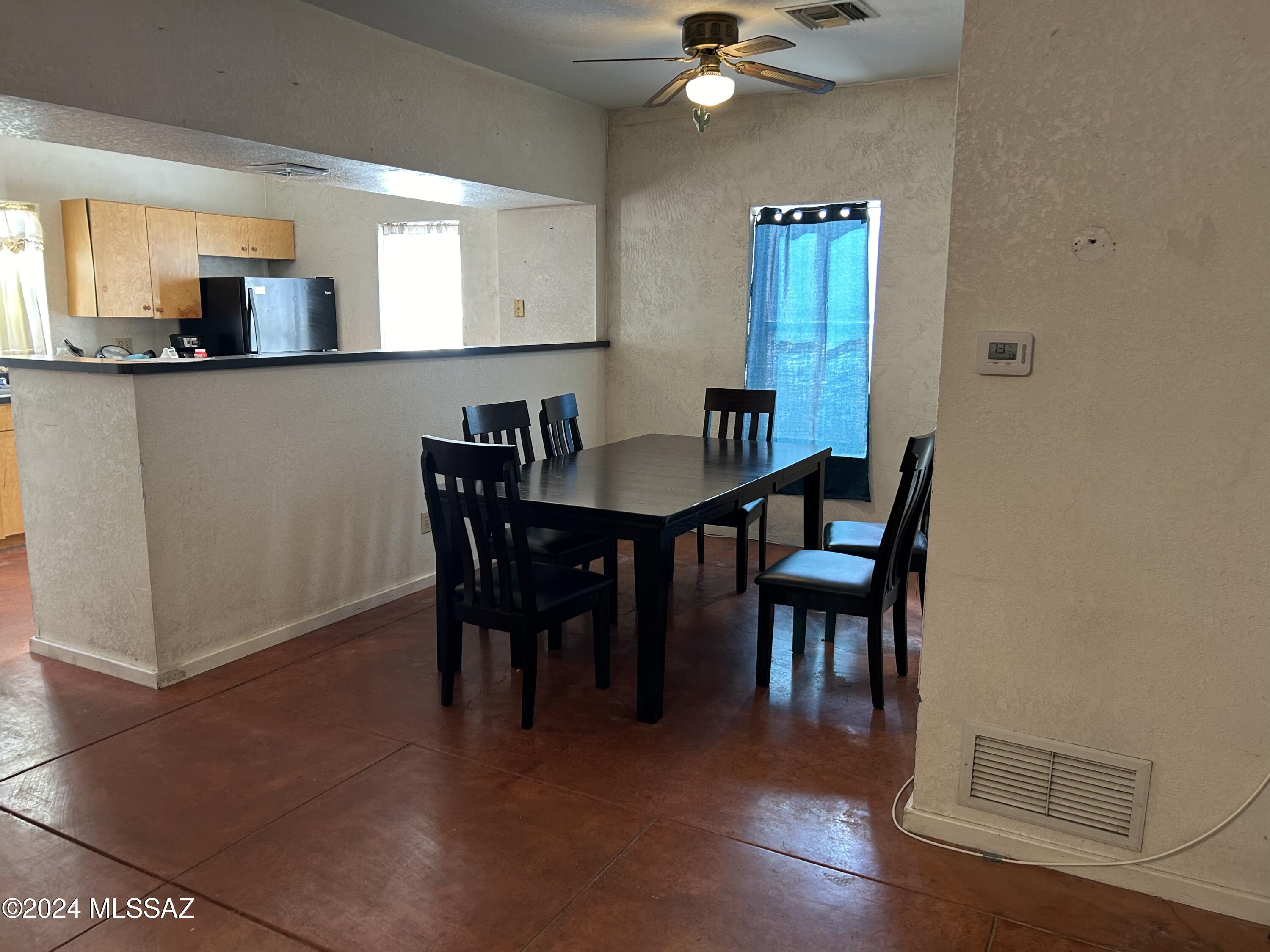 851 S 9th Avenue