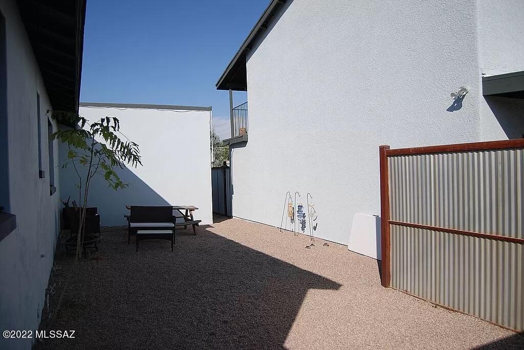 Jefferson Park Addition - Residential Lease