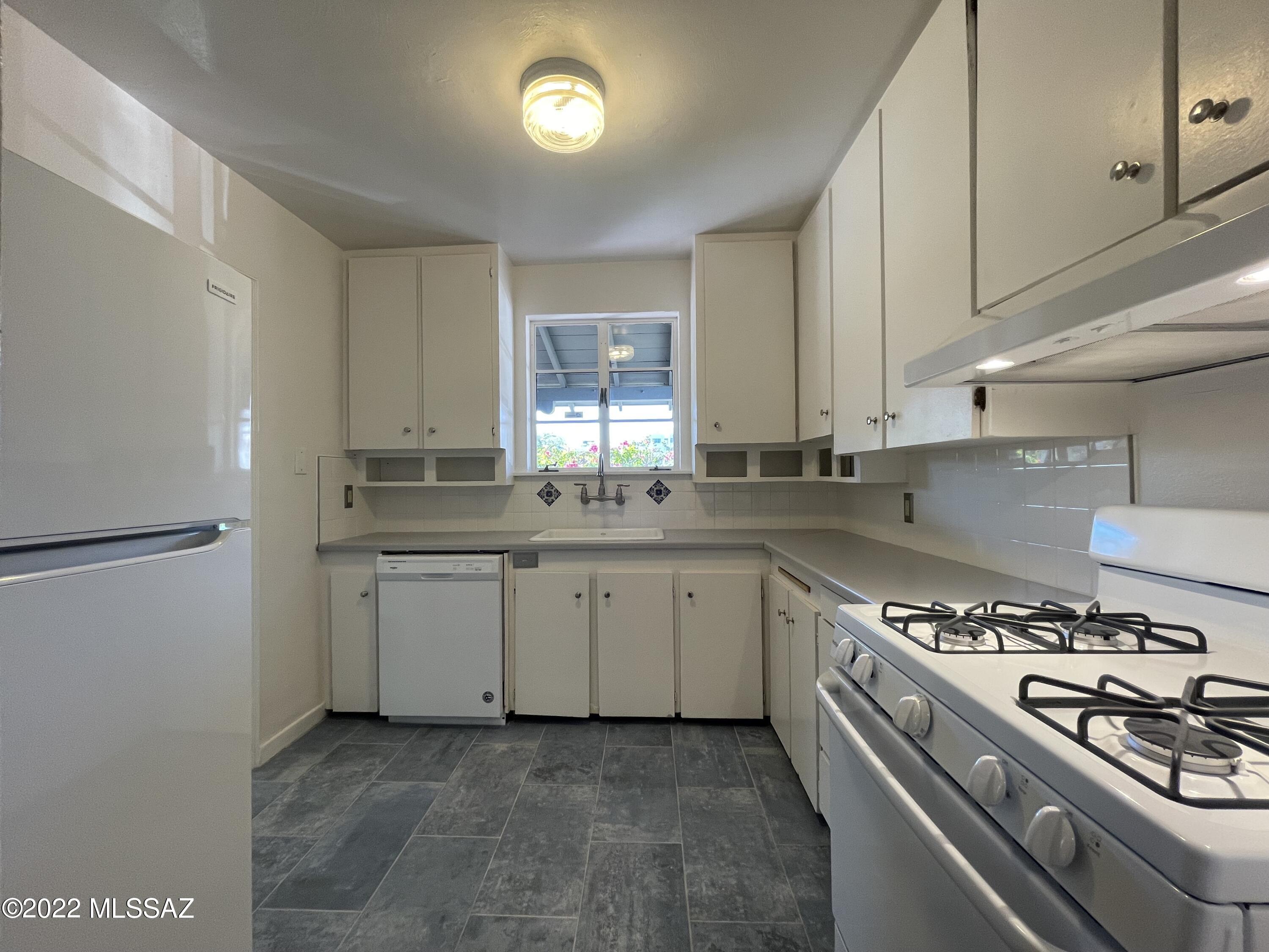 Jefferson Park Addition - Residential Lease
