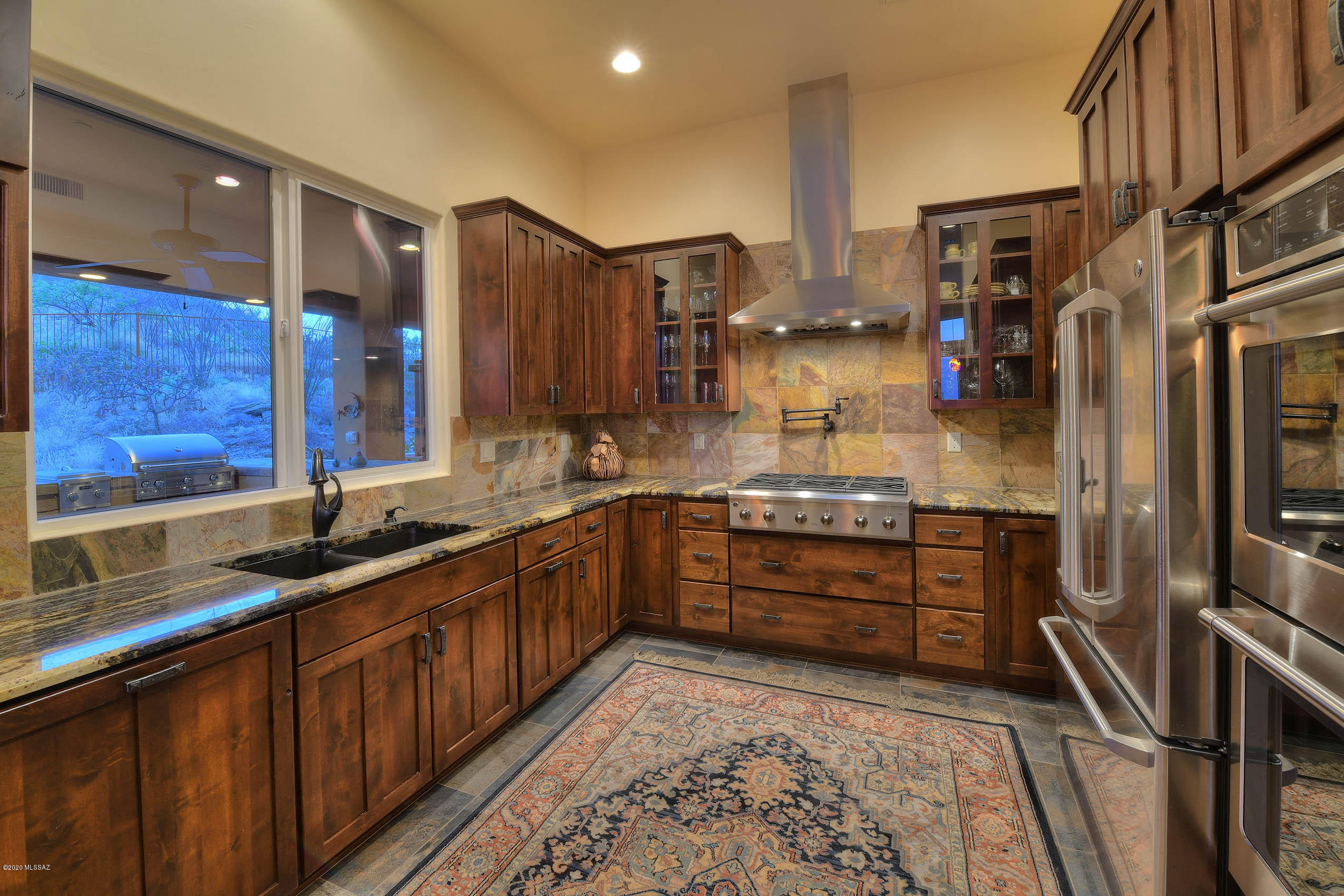 Stone Canyon III - Residential
