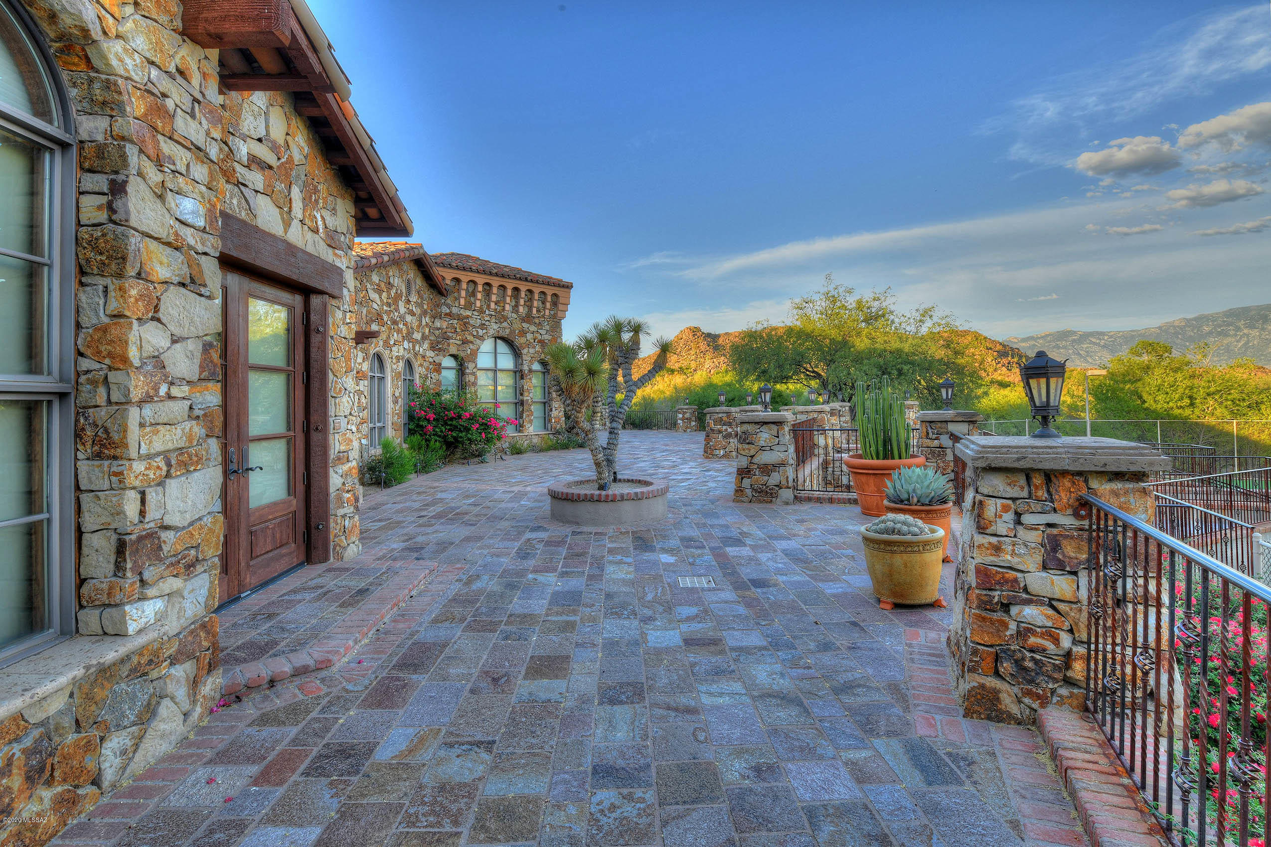 Stone Canyon III - Residential