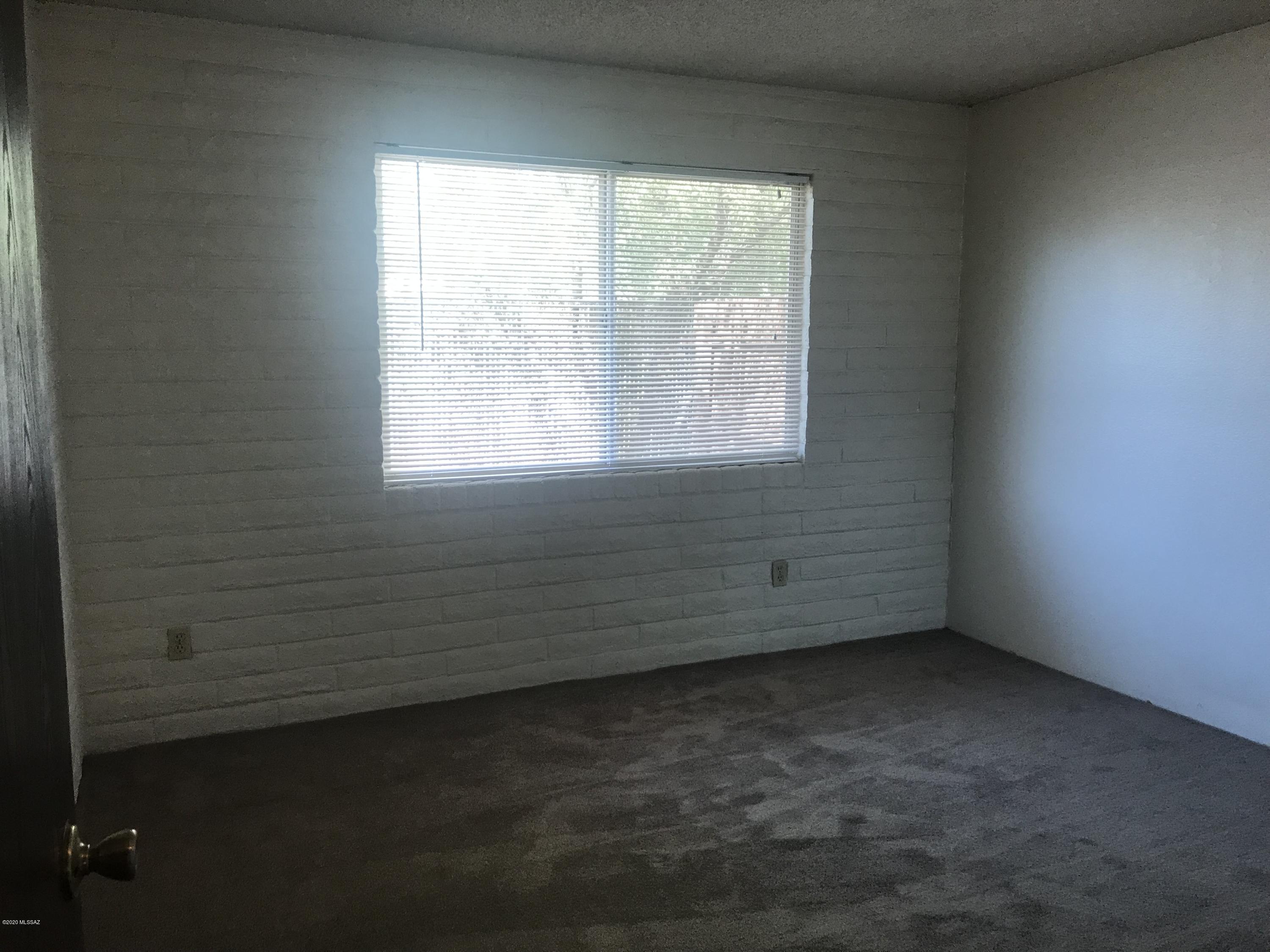 North Mountain Est. Condos - Residential Lease
