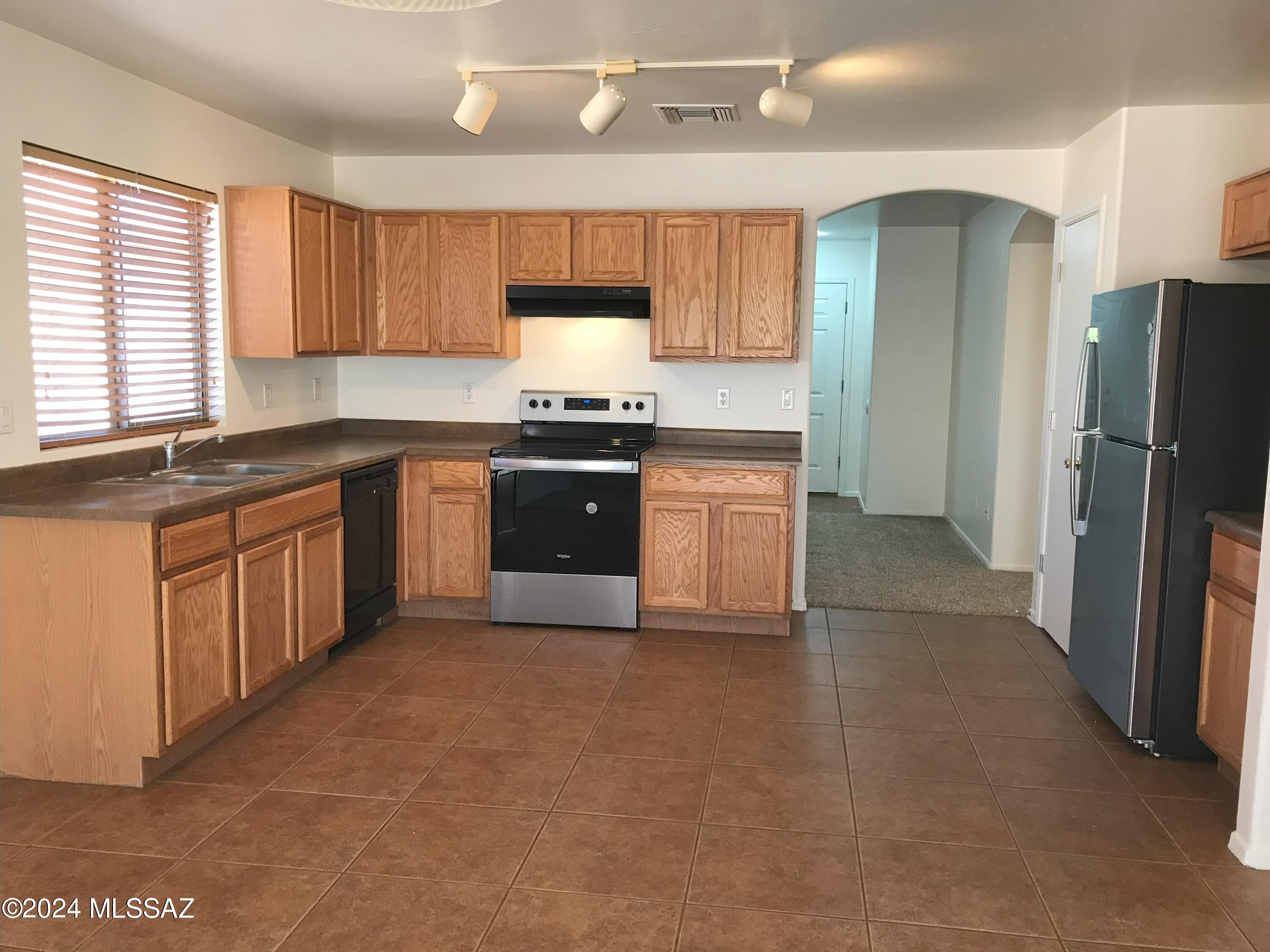 Silver Creek (1-288) - Residential Lease