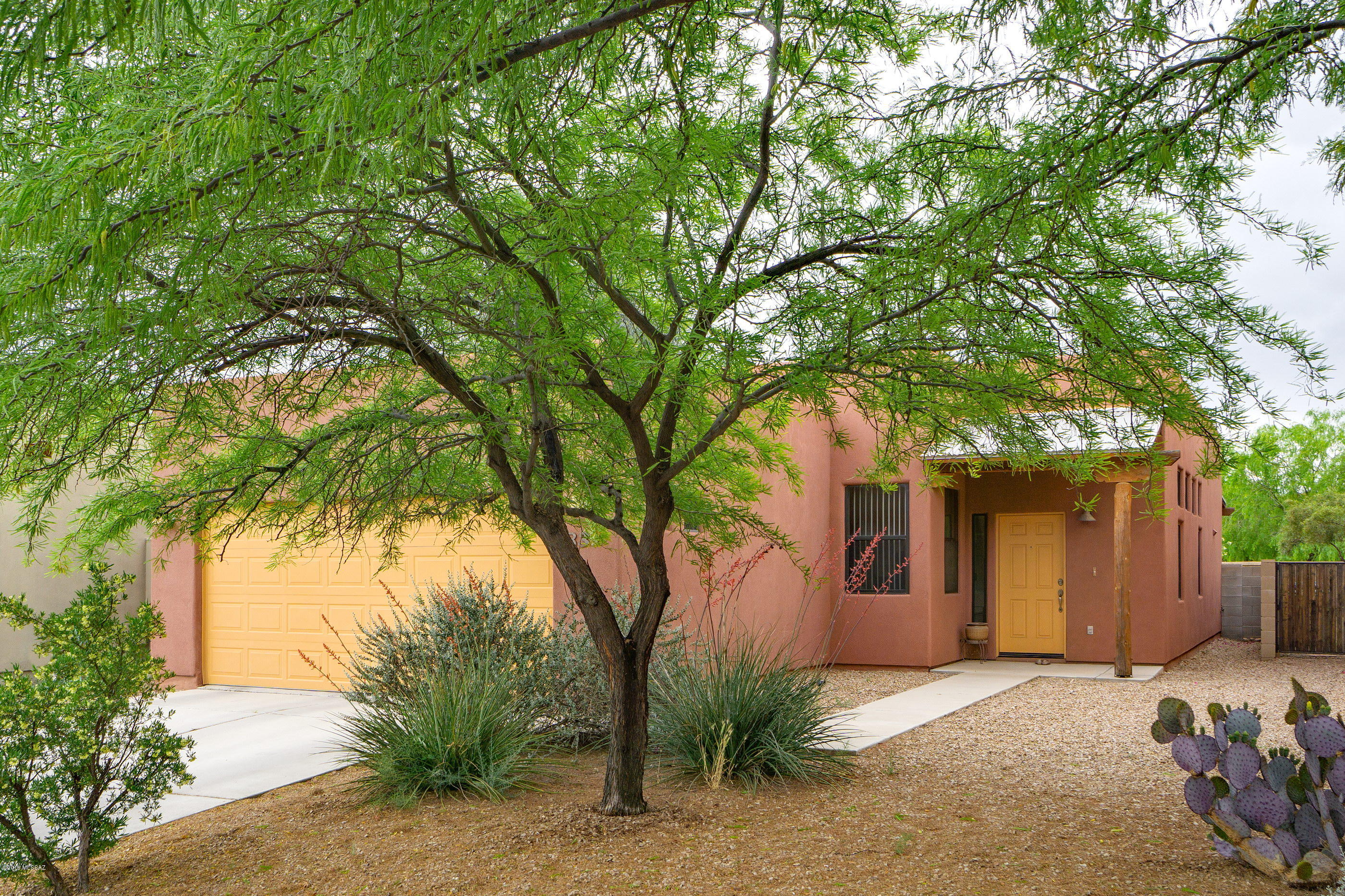 Paseo Estrella (1-104) - Residential