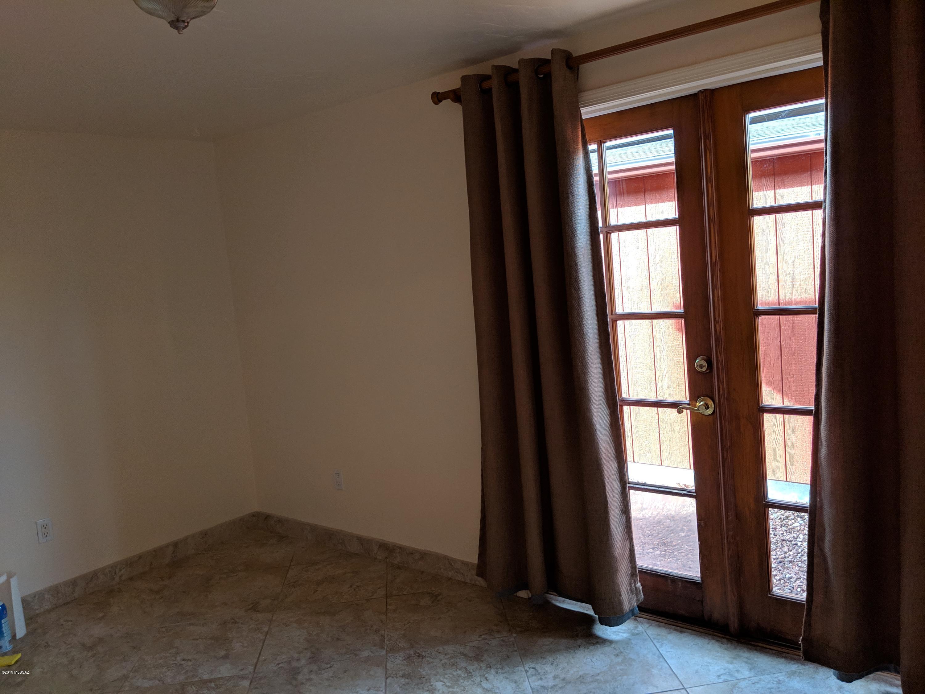 City Of Tuc Lot 10 - Residential Lease