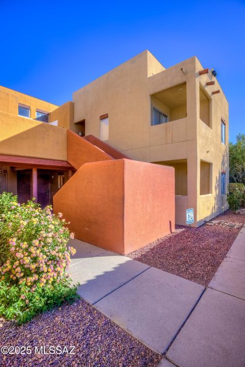 1810 E Blacklidge Drive 717 Tucson AZ 85719