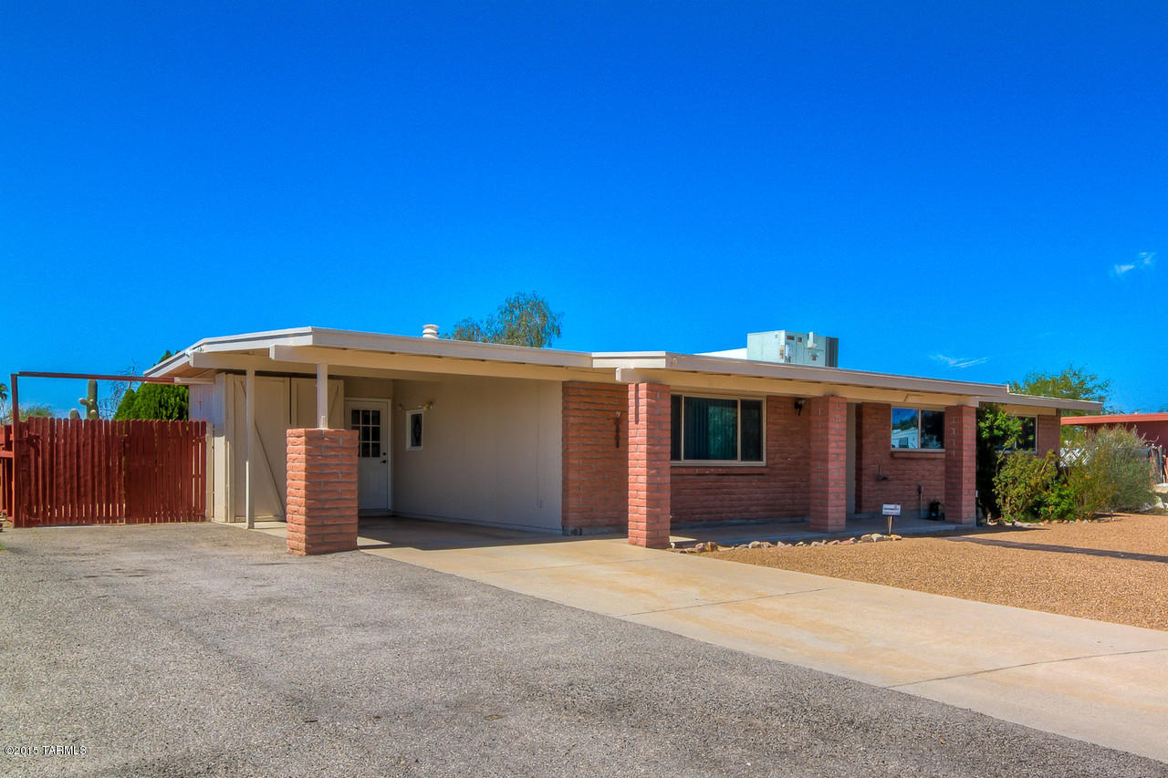 Casas Del Oeste (80-139) - Residential