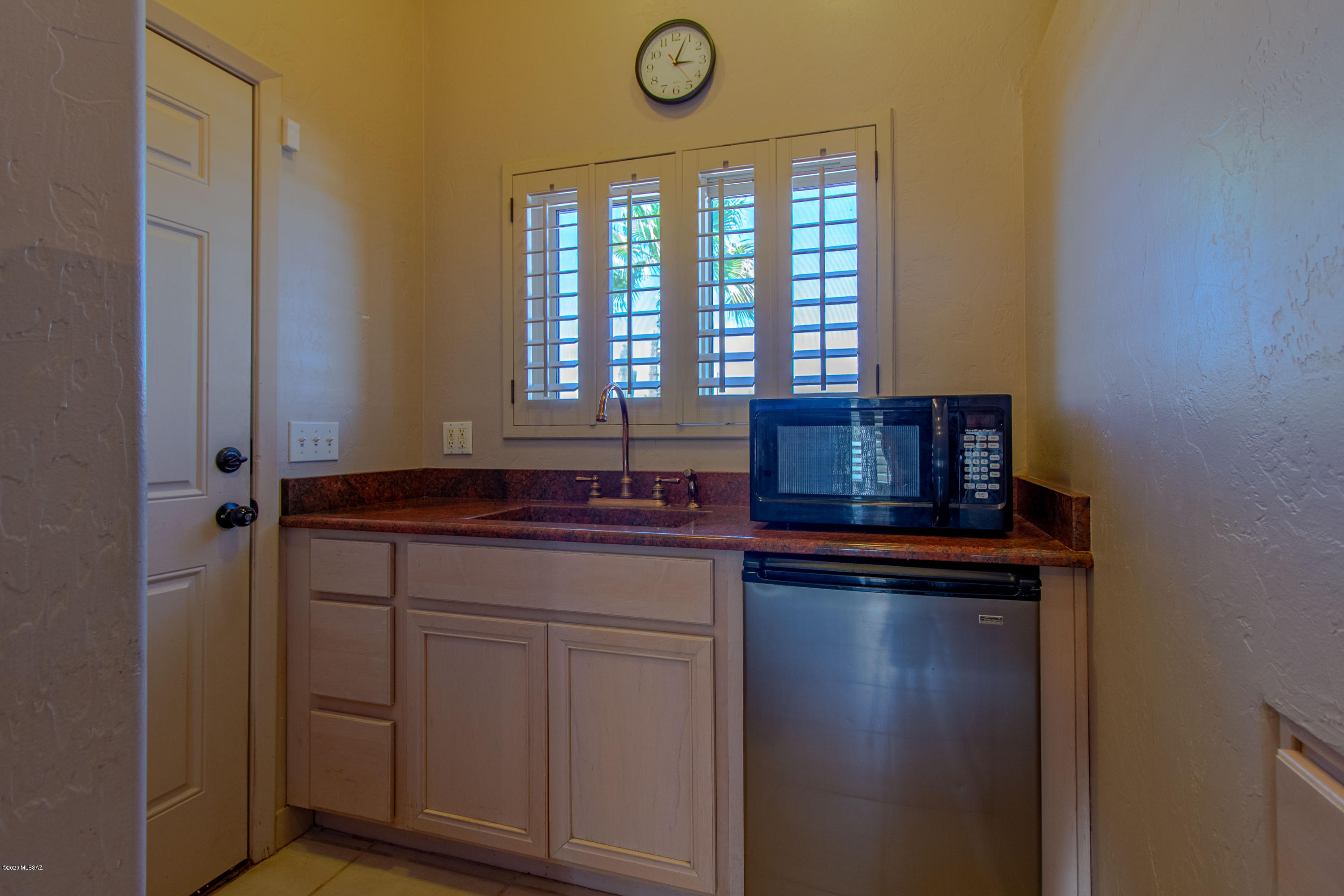 Unsubdivided - Residential Lease