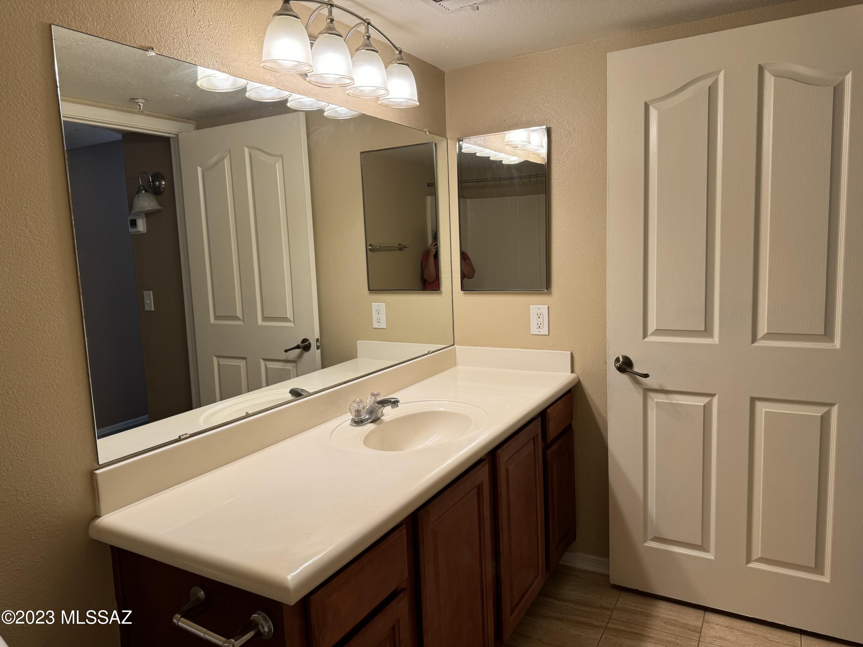 Veranda at Ventana Condominiums - Residential Lease