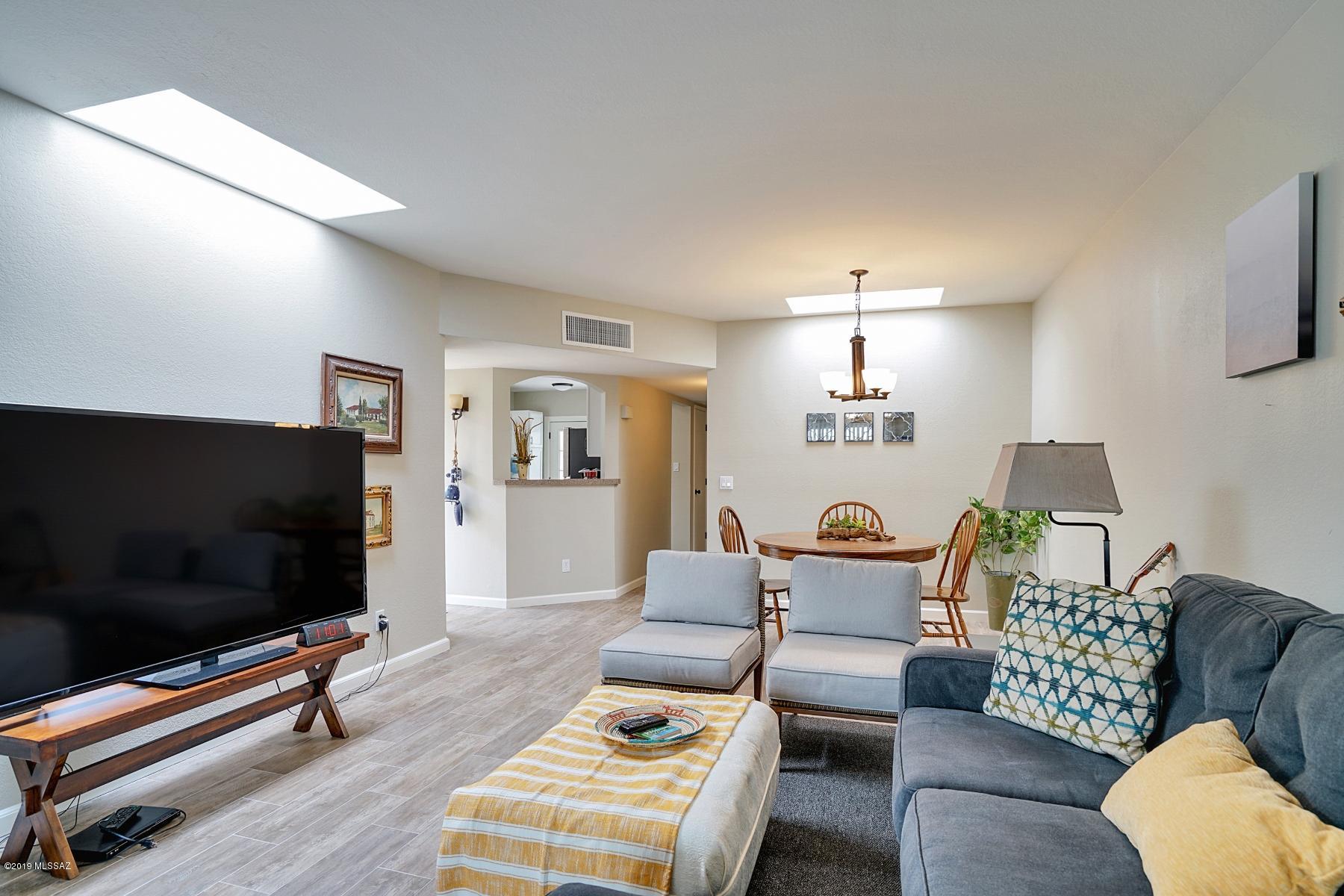 Tanque Verde Estates (1-71) - Residential