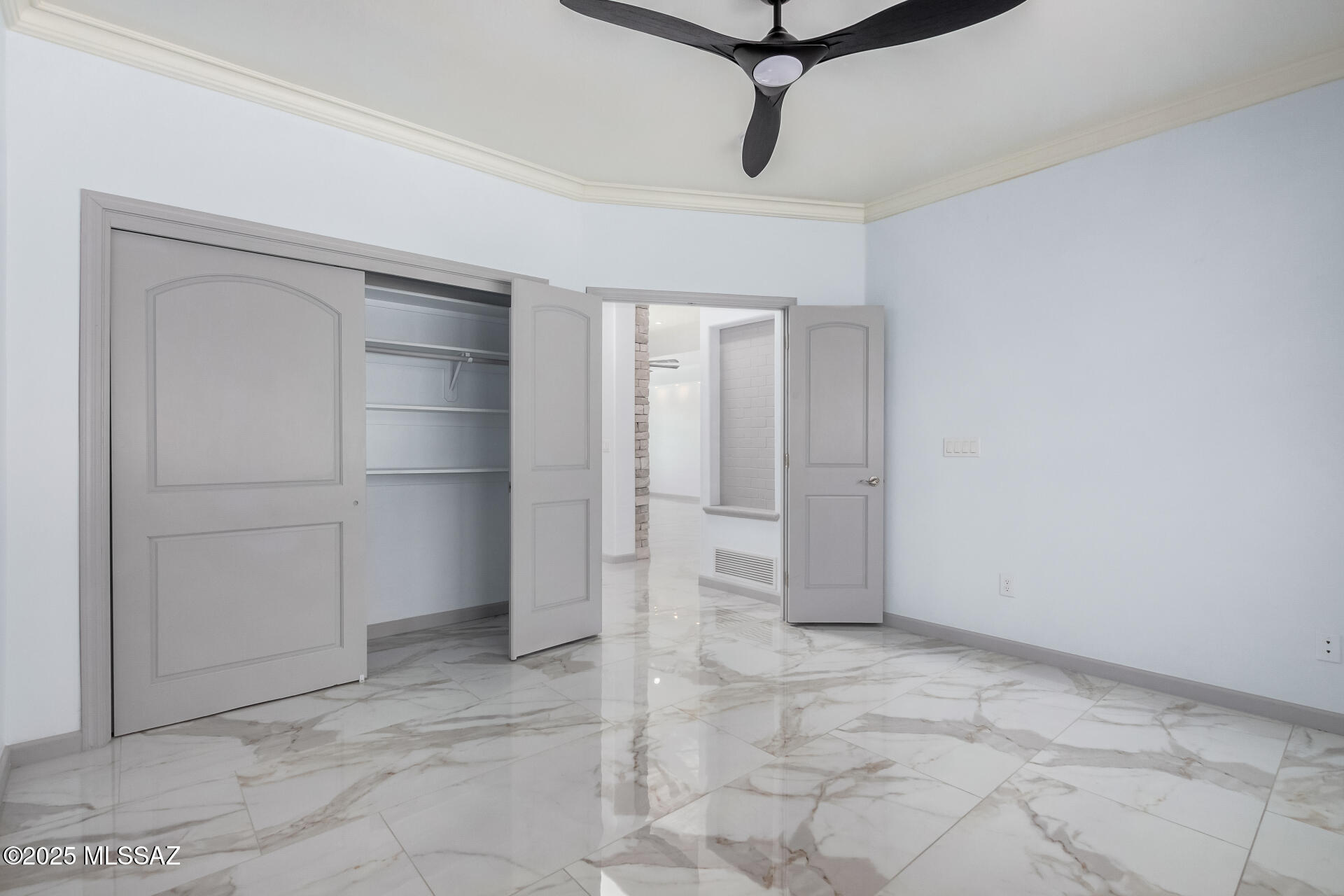 Finisterra (1-210) - Residential