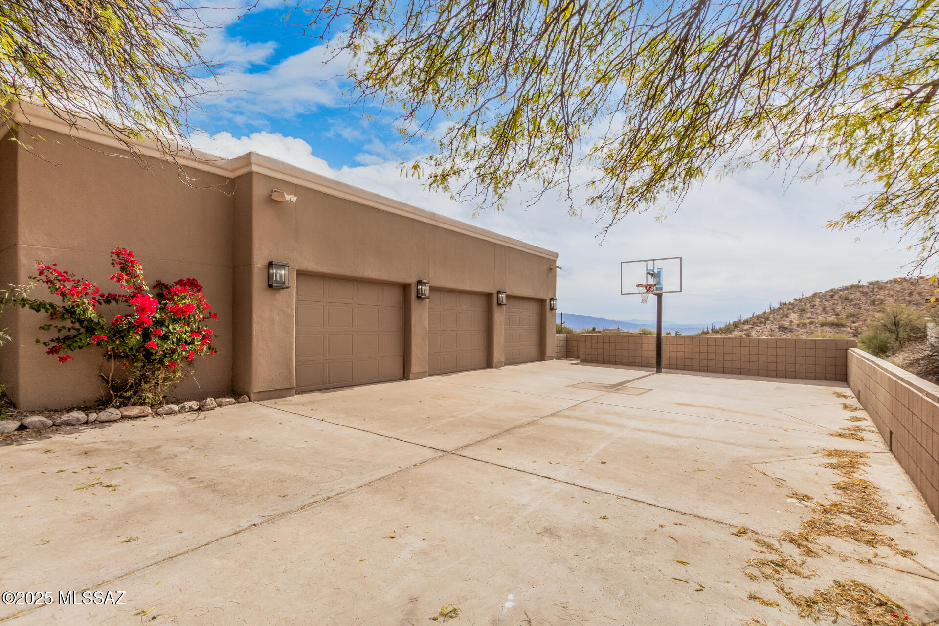 5990 E Terra Grande