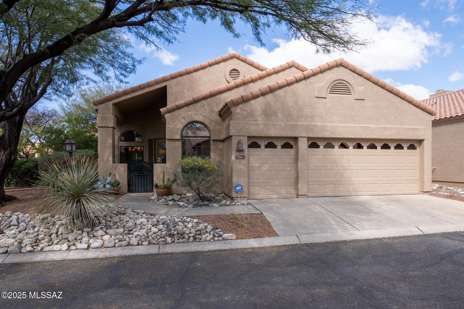 Ventana Canyon Golf Villas - Residential