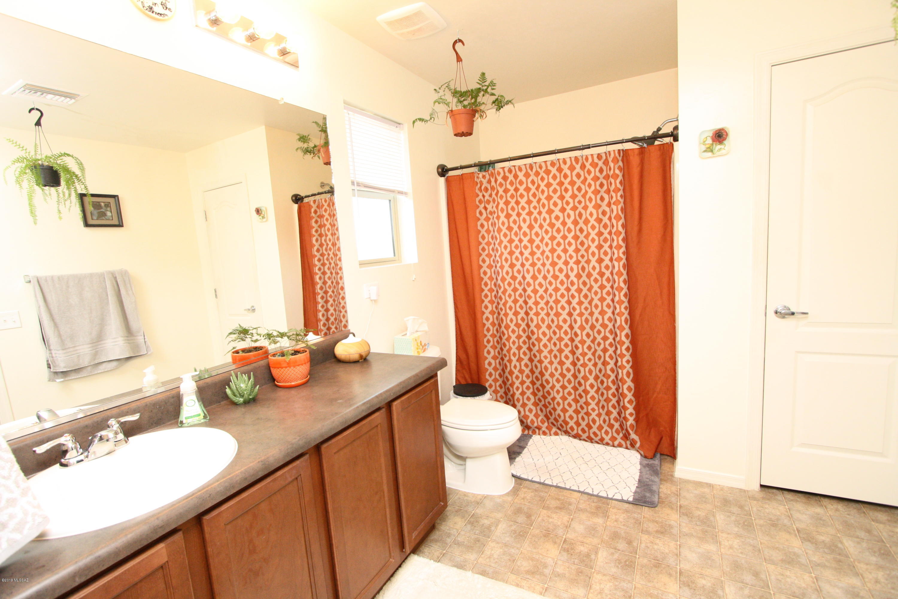 Countryside Manor (1-52) - Residential Lease