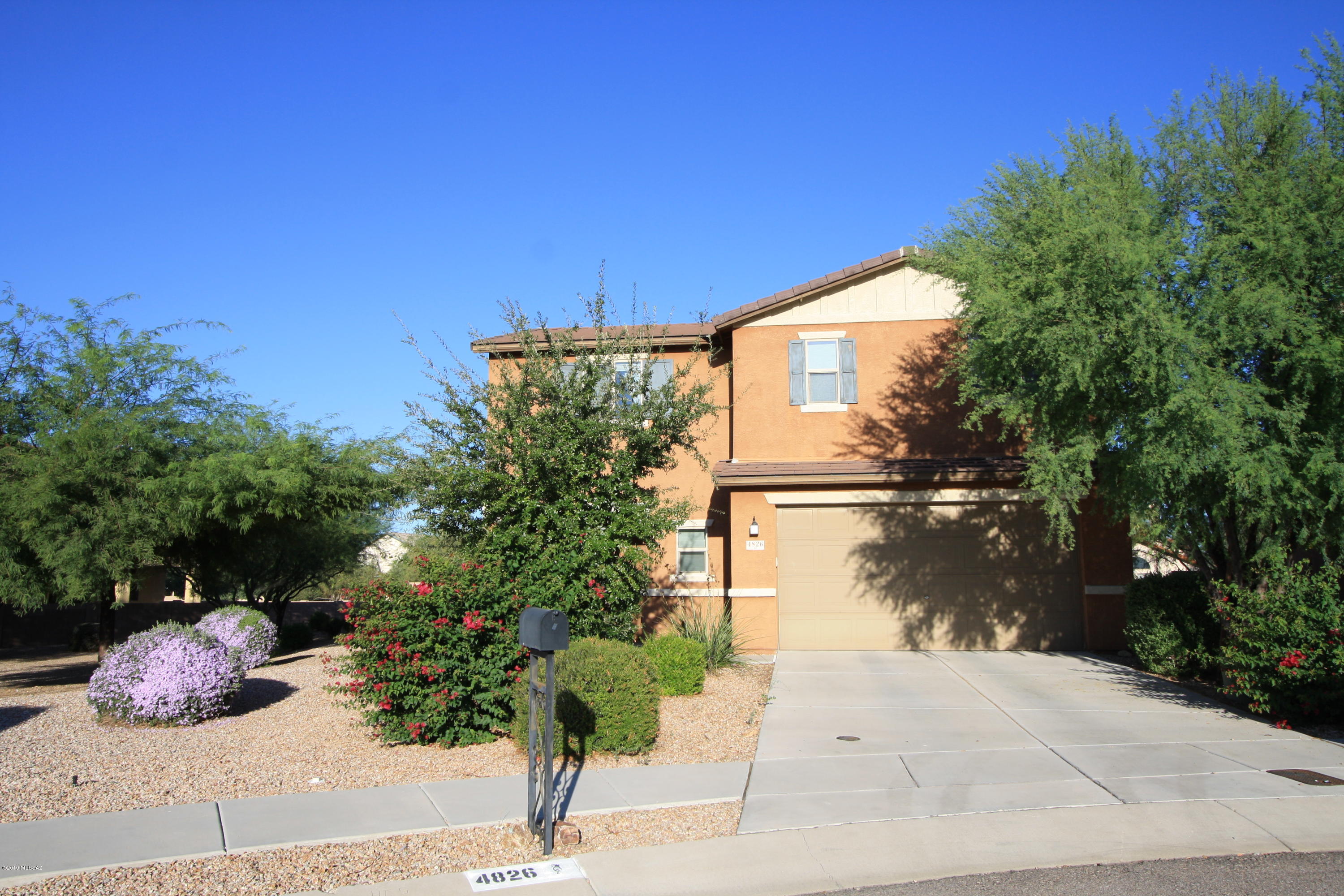Countryside Manor (1-52) - Residential Lease