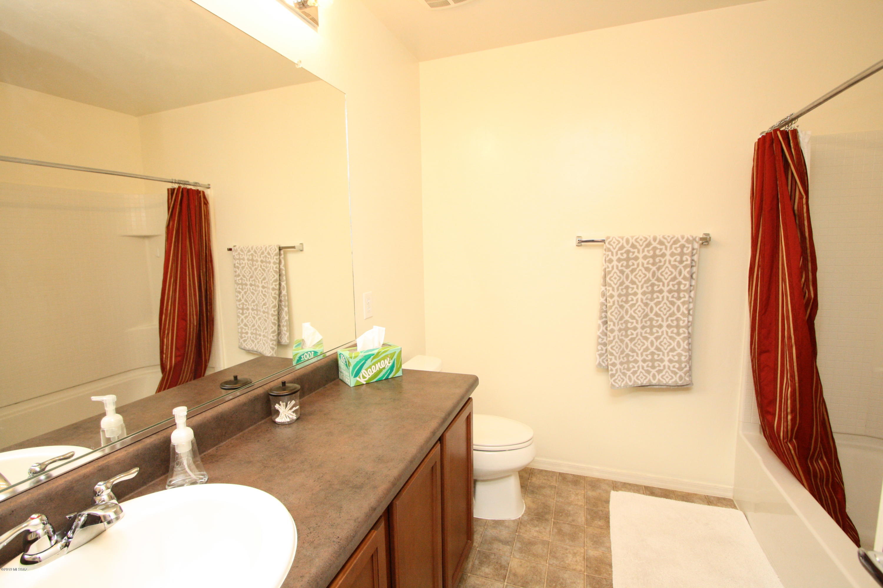 Countryside Manor (1-52) - Residential Lease